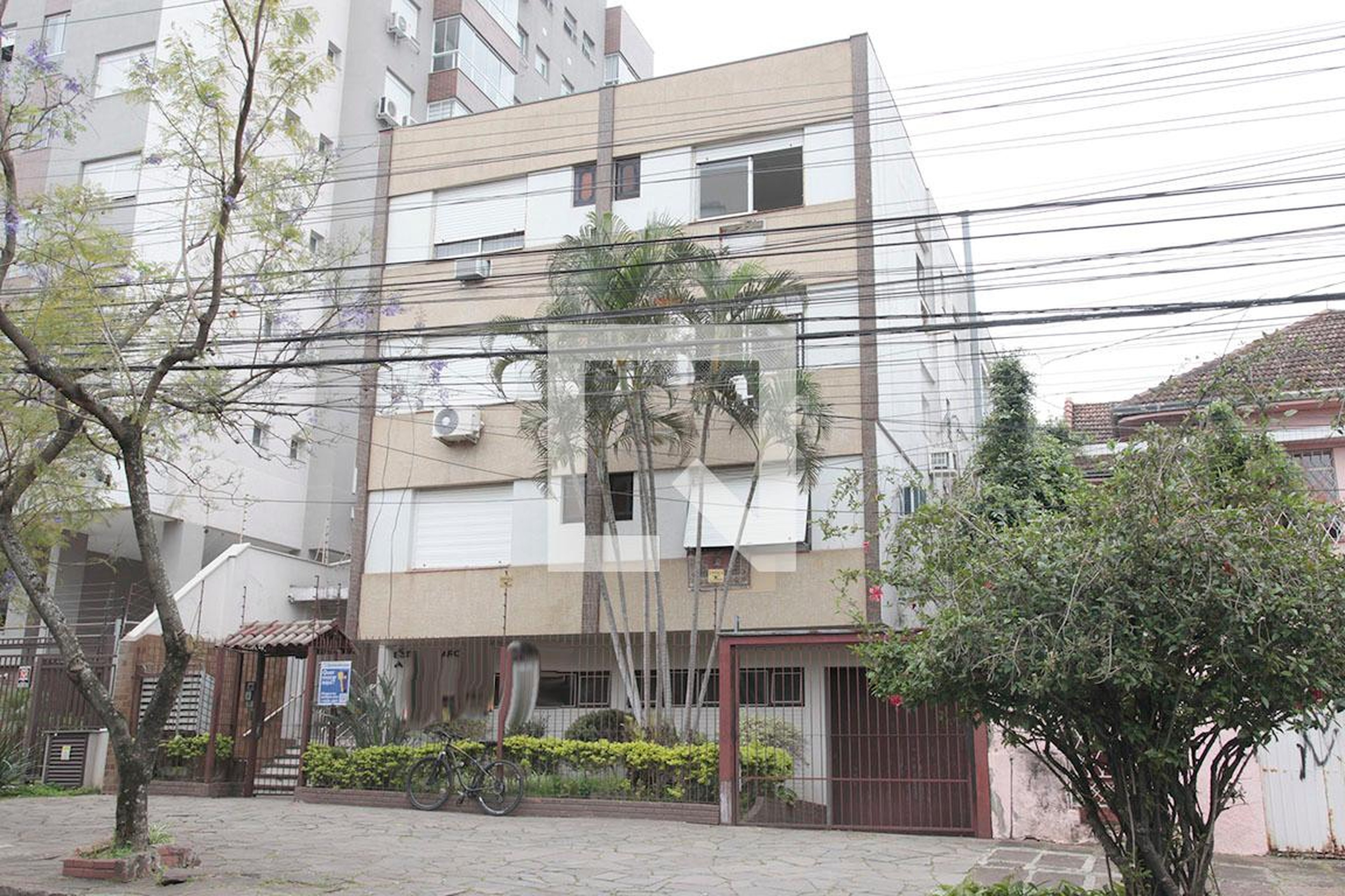 Fachada Condomínio em Avenida Coronel Lucas de Oliveira, 2124