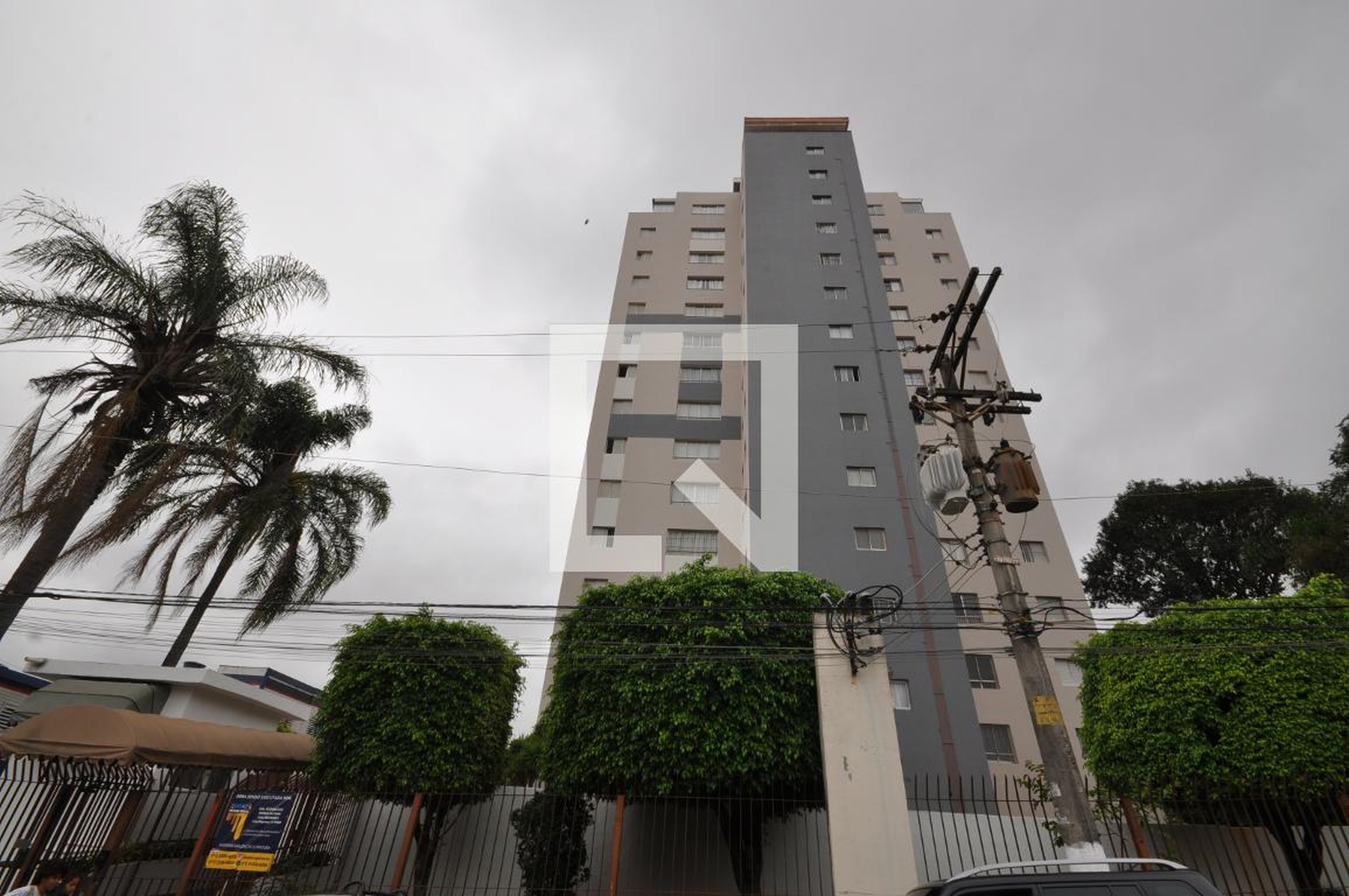 Fachada Condomínio em Rua Tolêdo Malta, 32