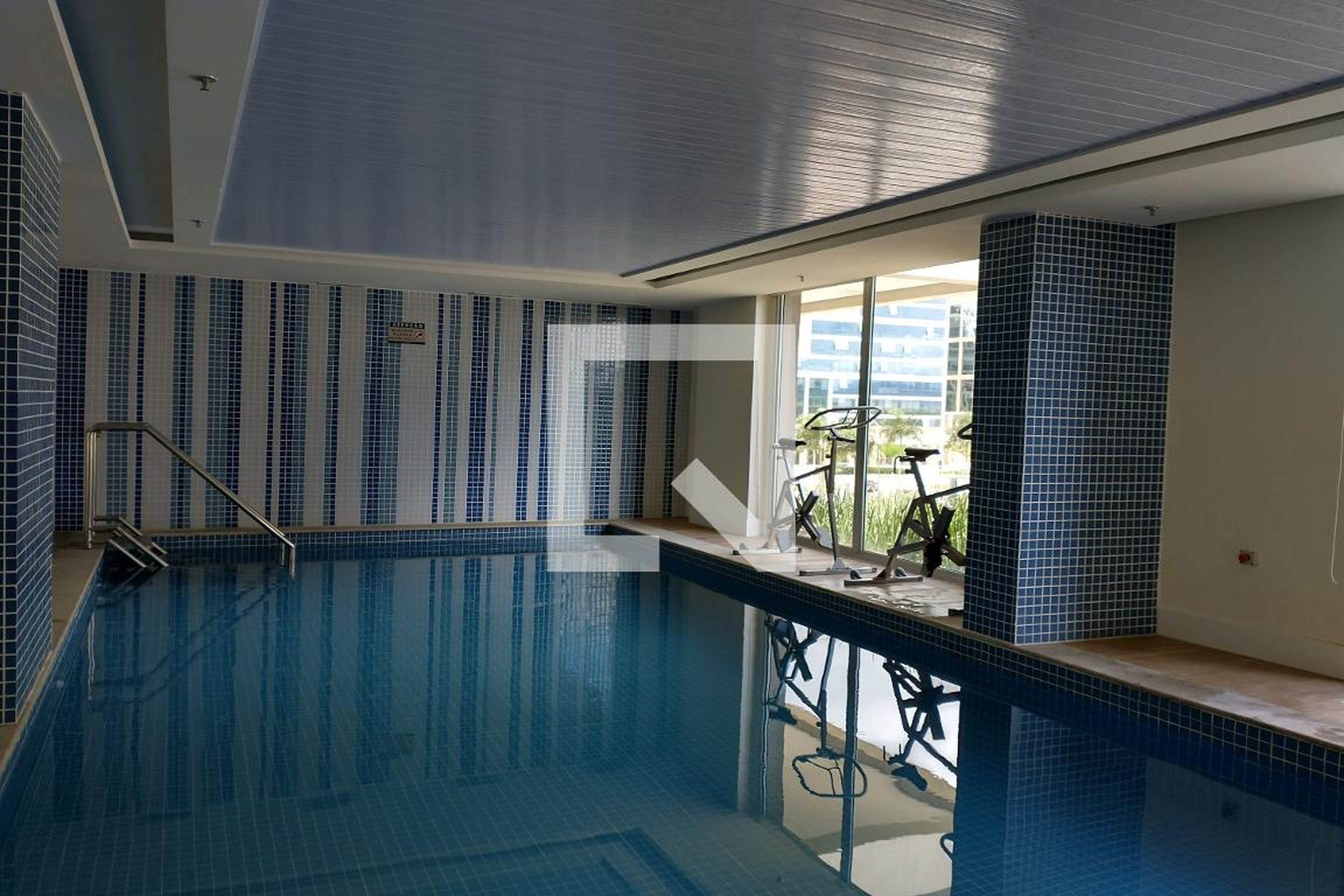 Piscina Coberta - Soho