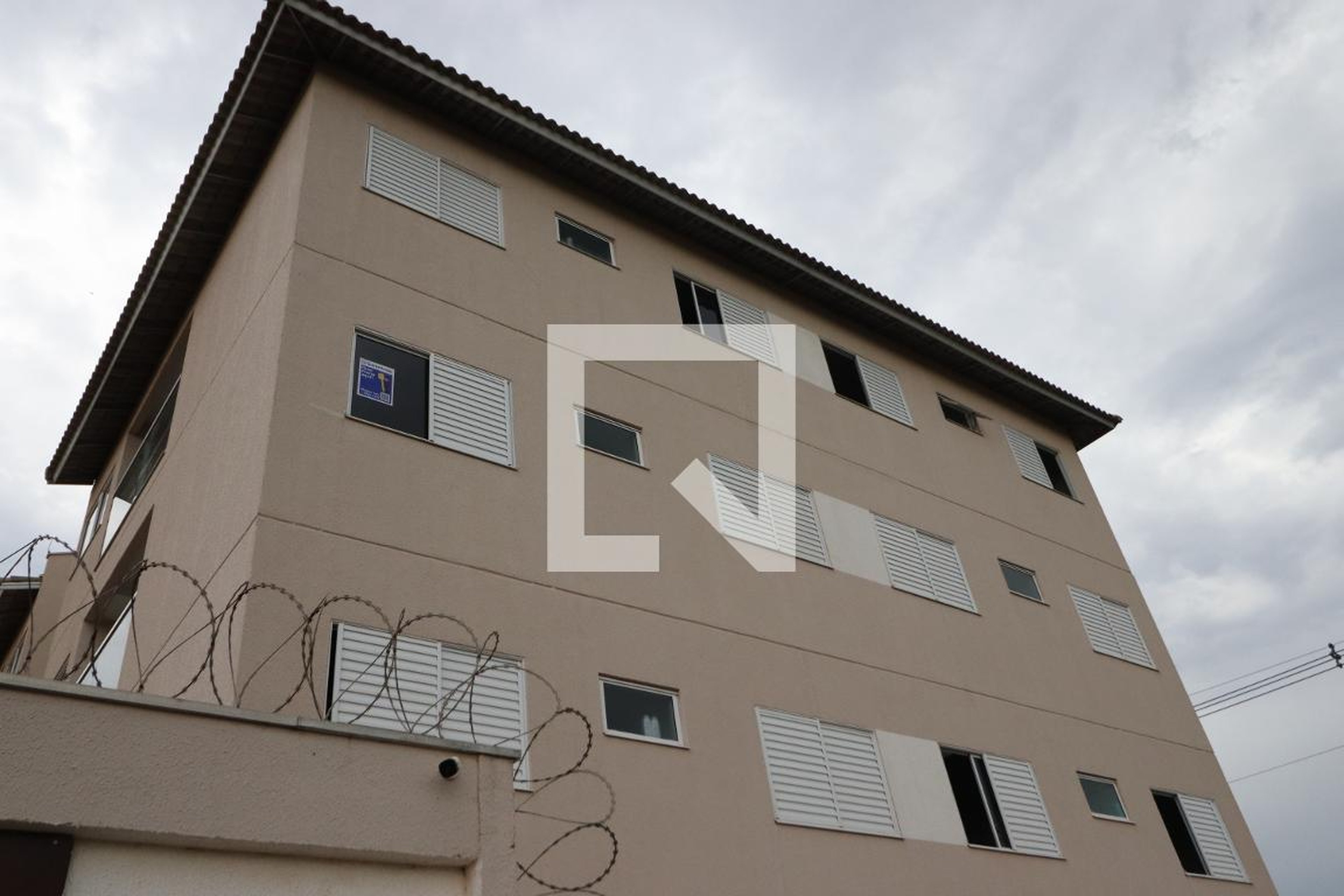 Fachada do Prédio Condomínio em Rua Ingá, 612