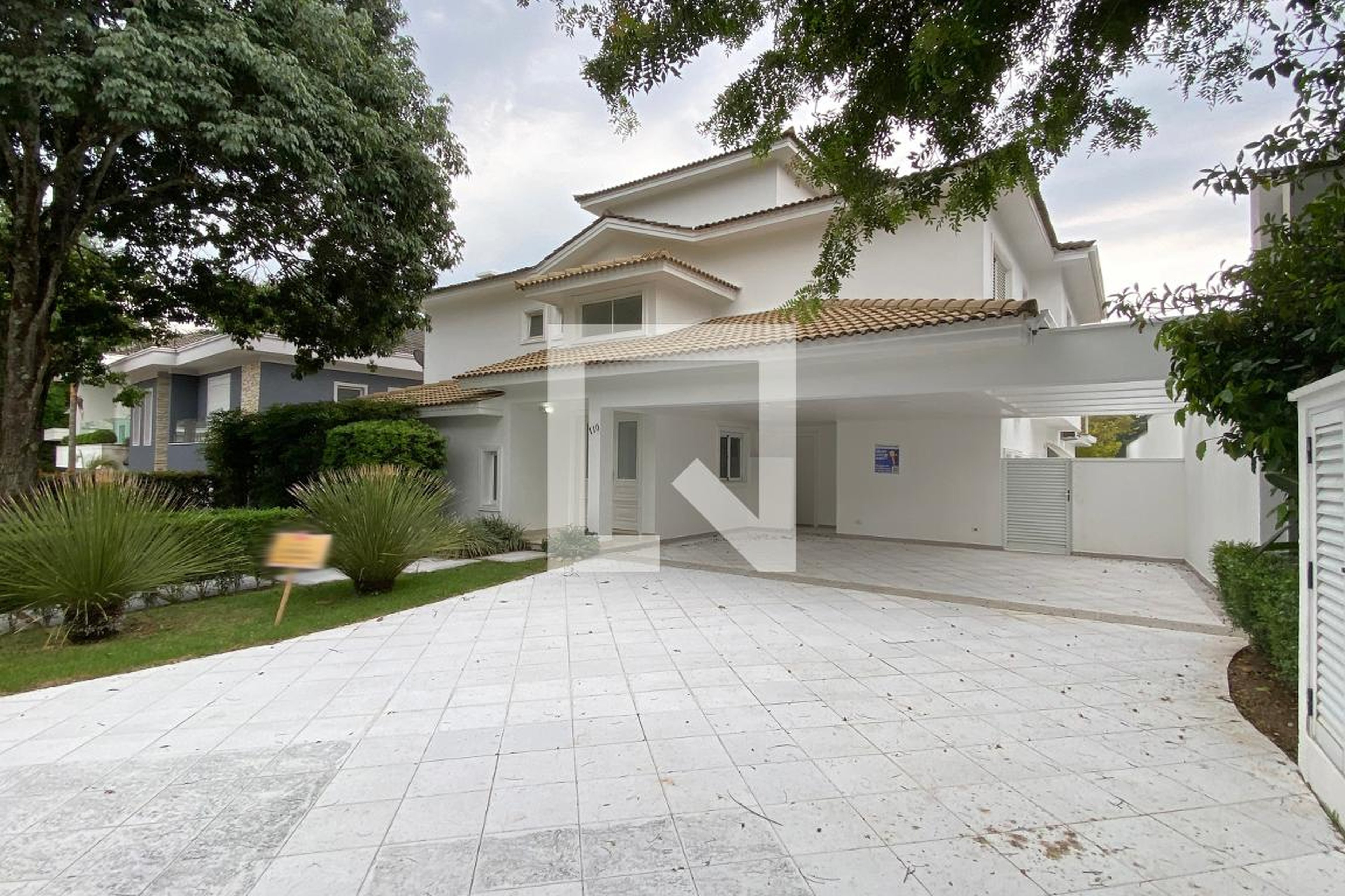 Fachada Condomínio em Alameda Salamanca, 110