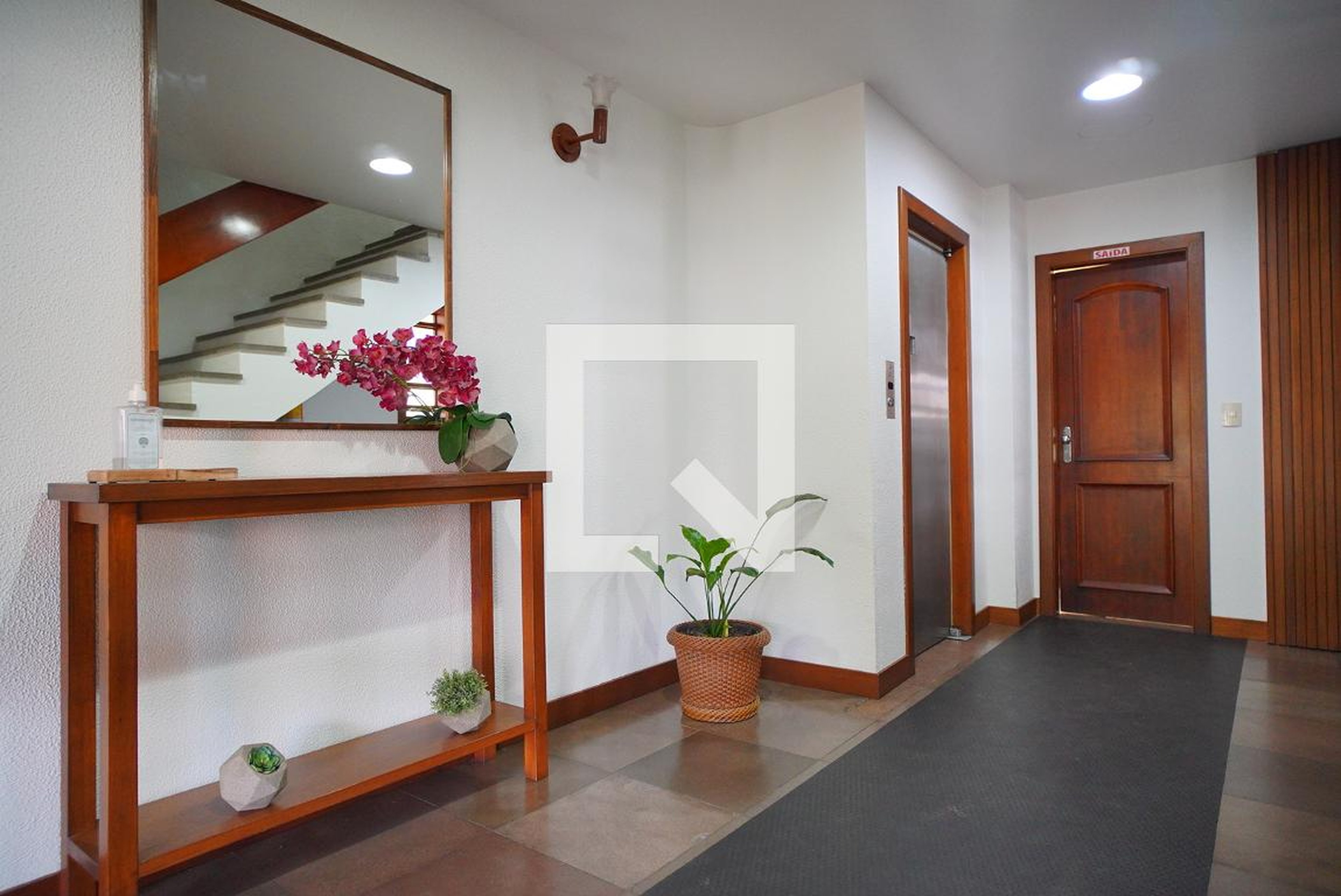 Hall de entrada - Edifício Monte Belo