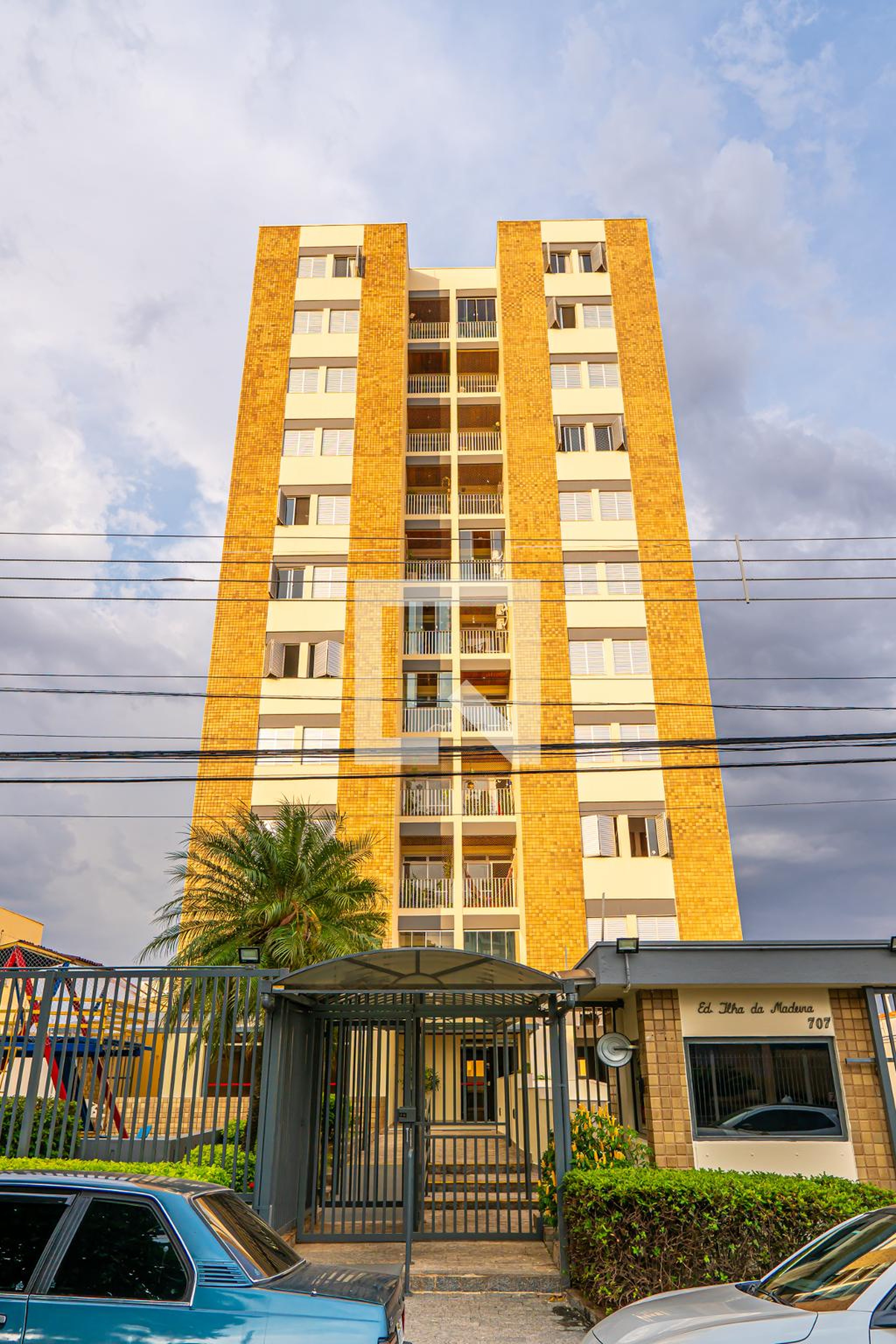 Fachada Condomínio em Rua Doutor Cassiano Gonzaga, 710