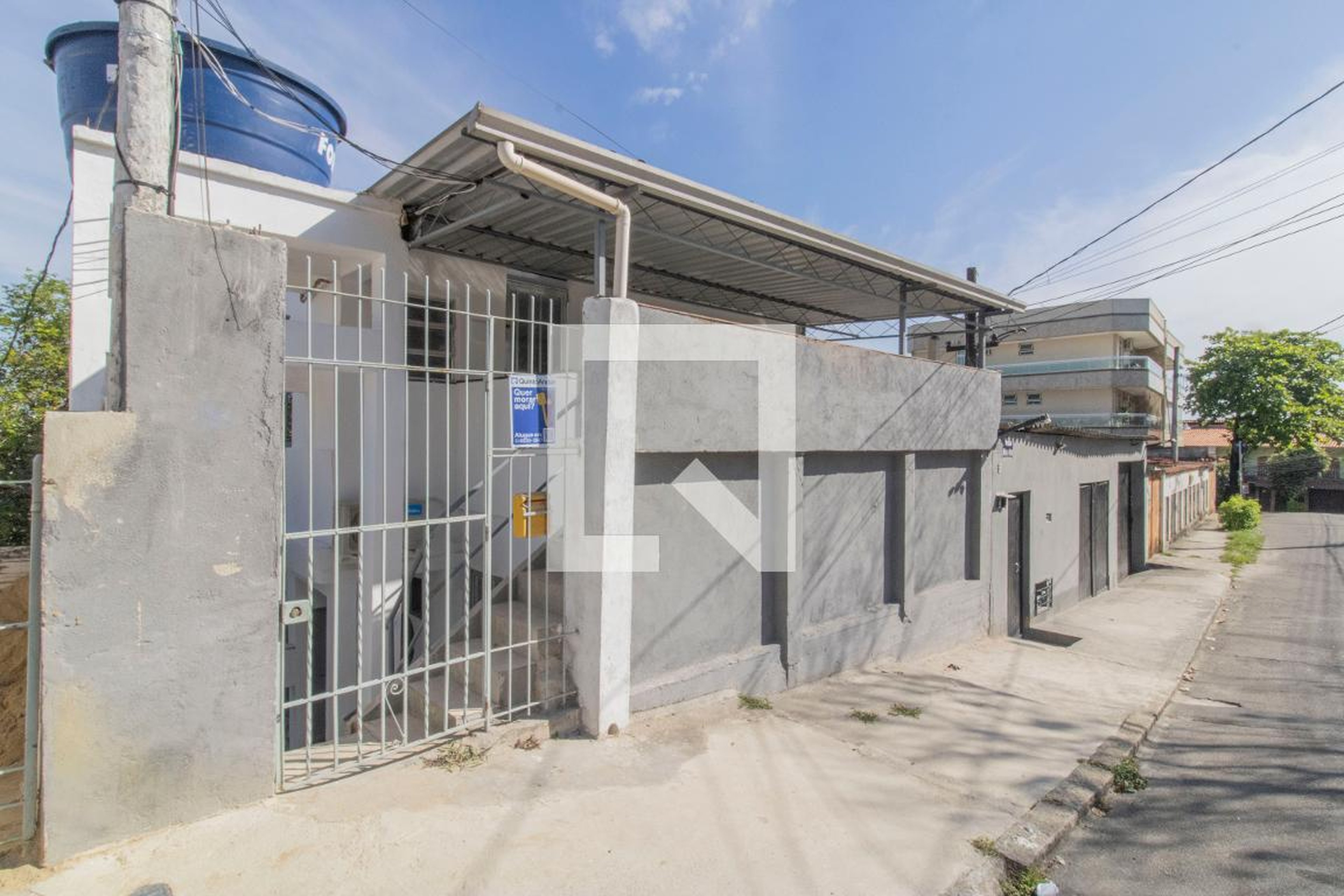 Fachada Condomínio em Rua Maria de Moura, 10