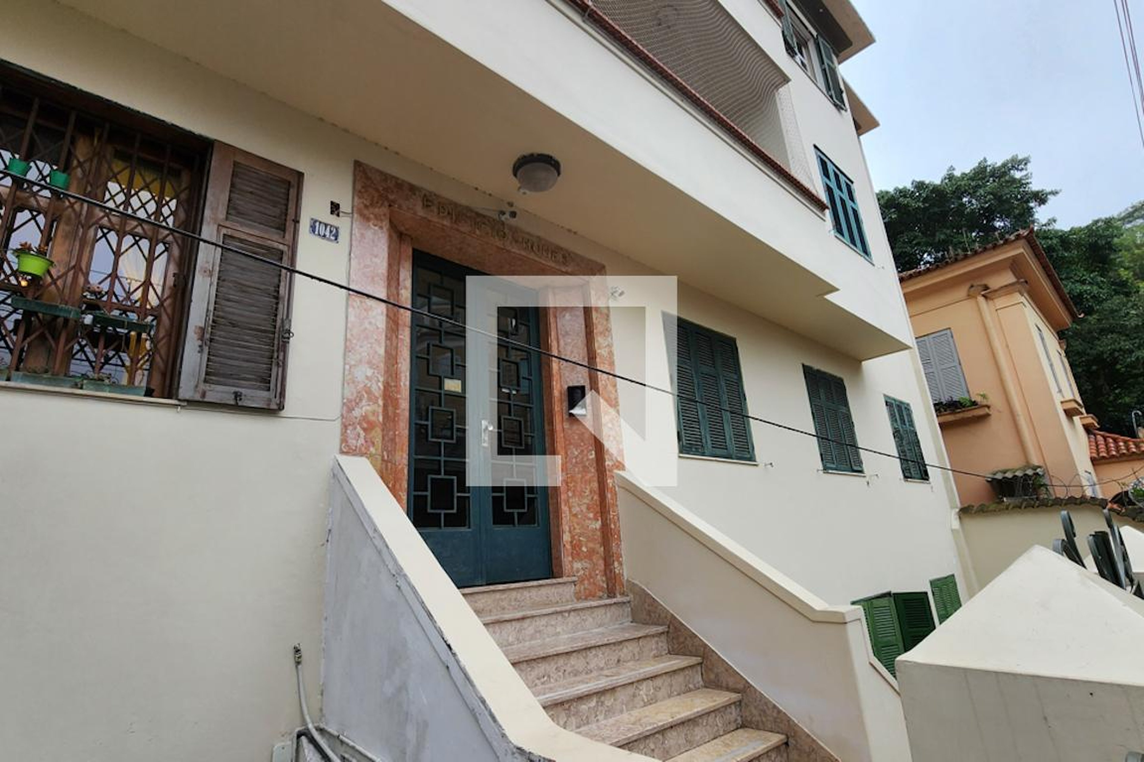 Fachada Condomínio em Rua Joaquim Murtinho, 1042