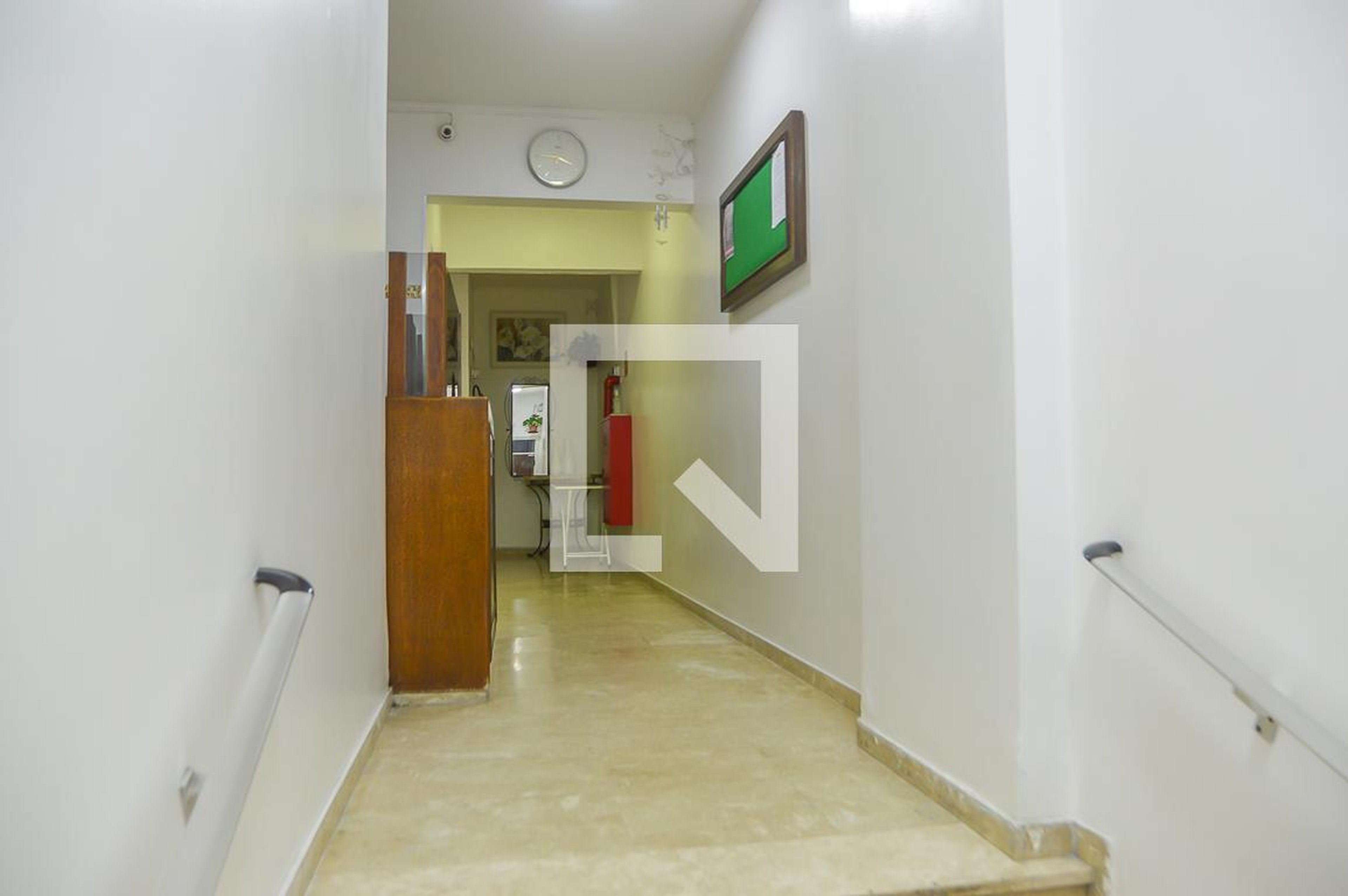 Hall de Entrada - Ed. Rondon