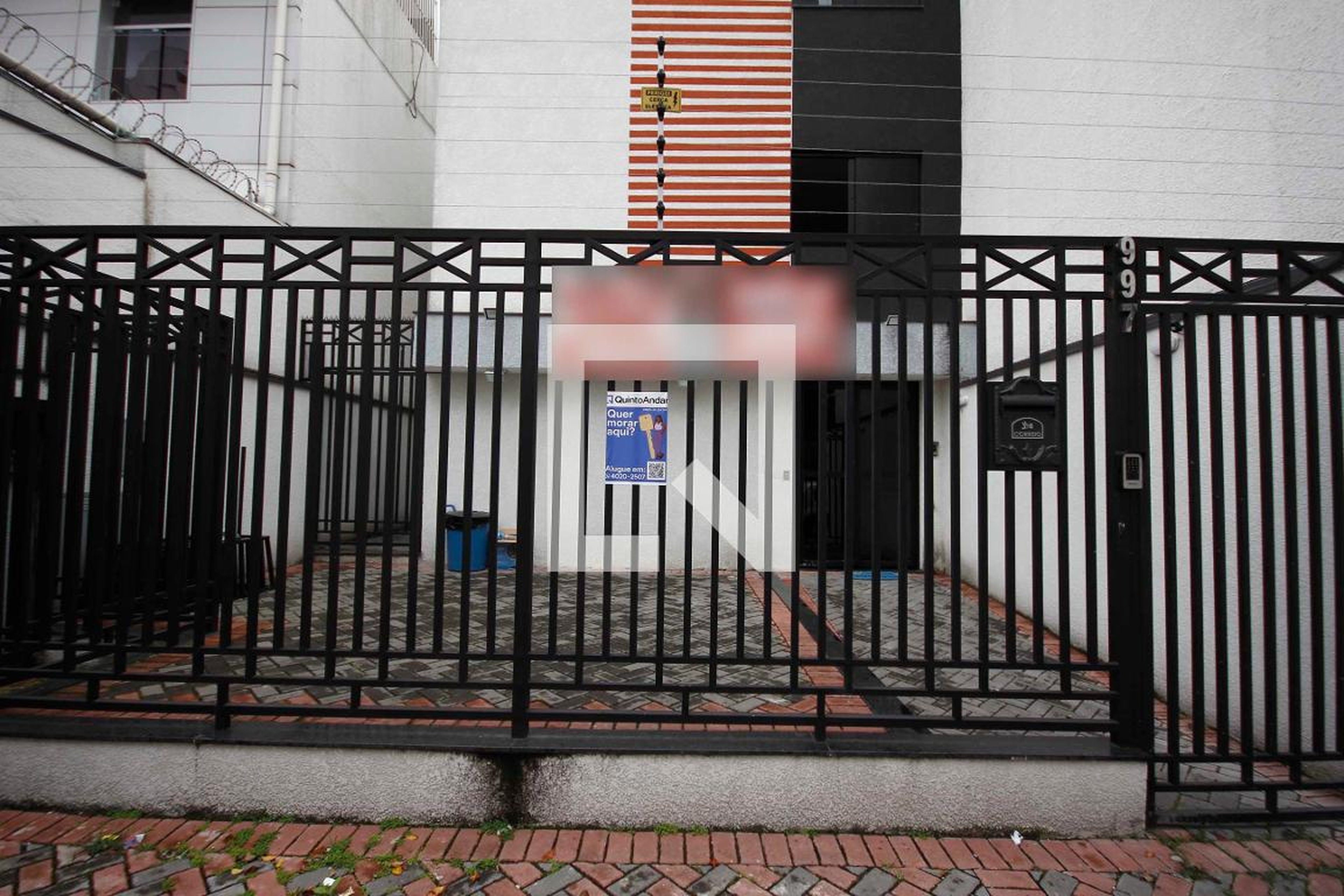 Fachada Condomínio em Rua Conselheiro Furtado, 997