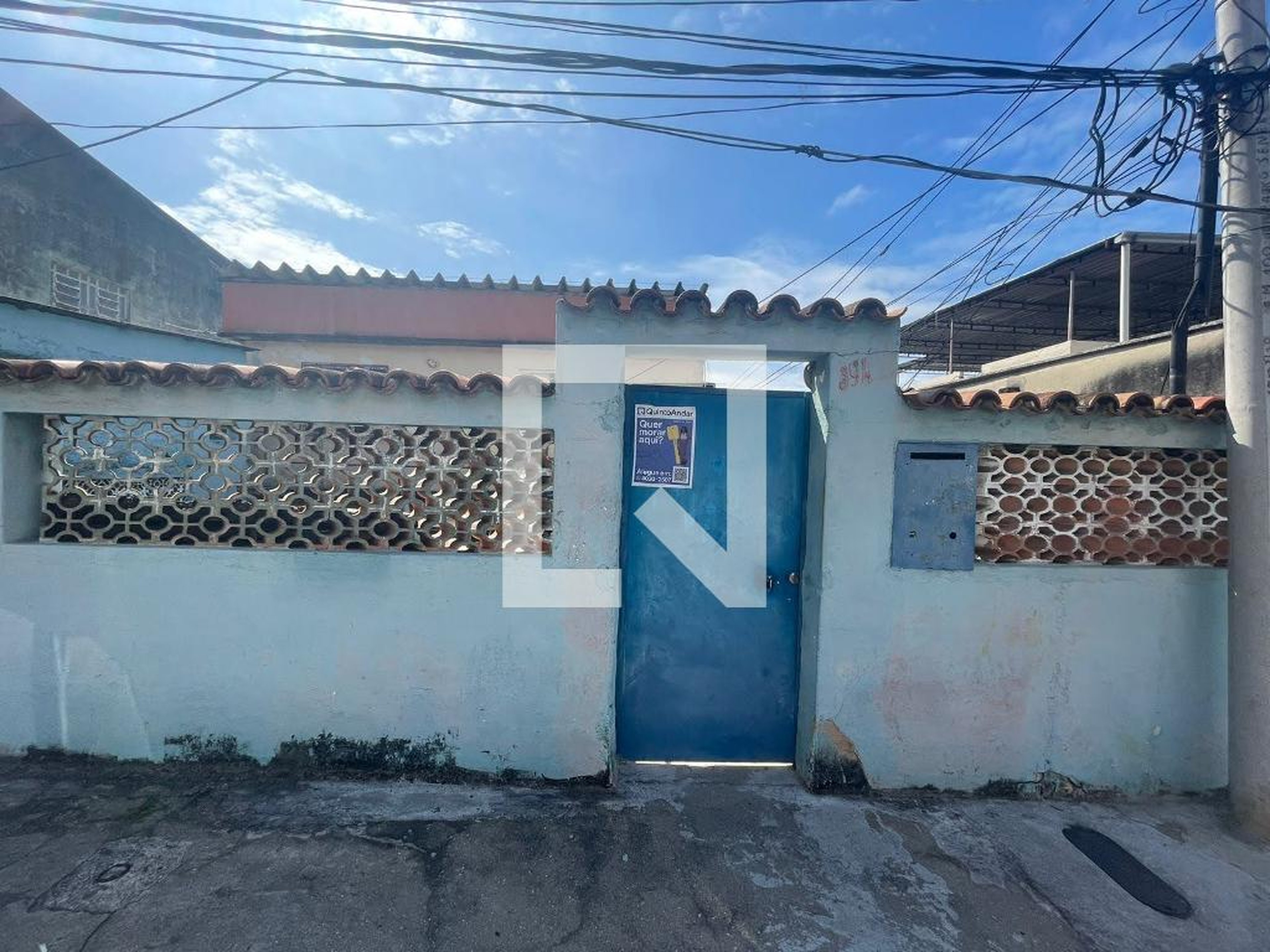 Fachada Condomínio em Rua Jaburana, 394