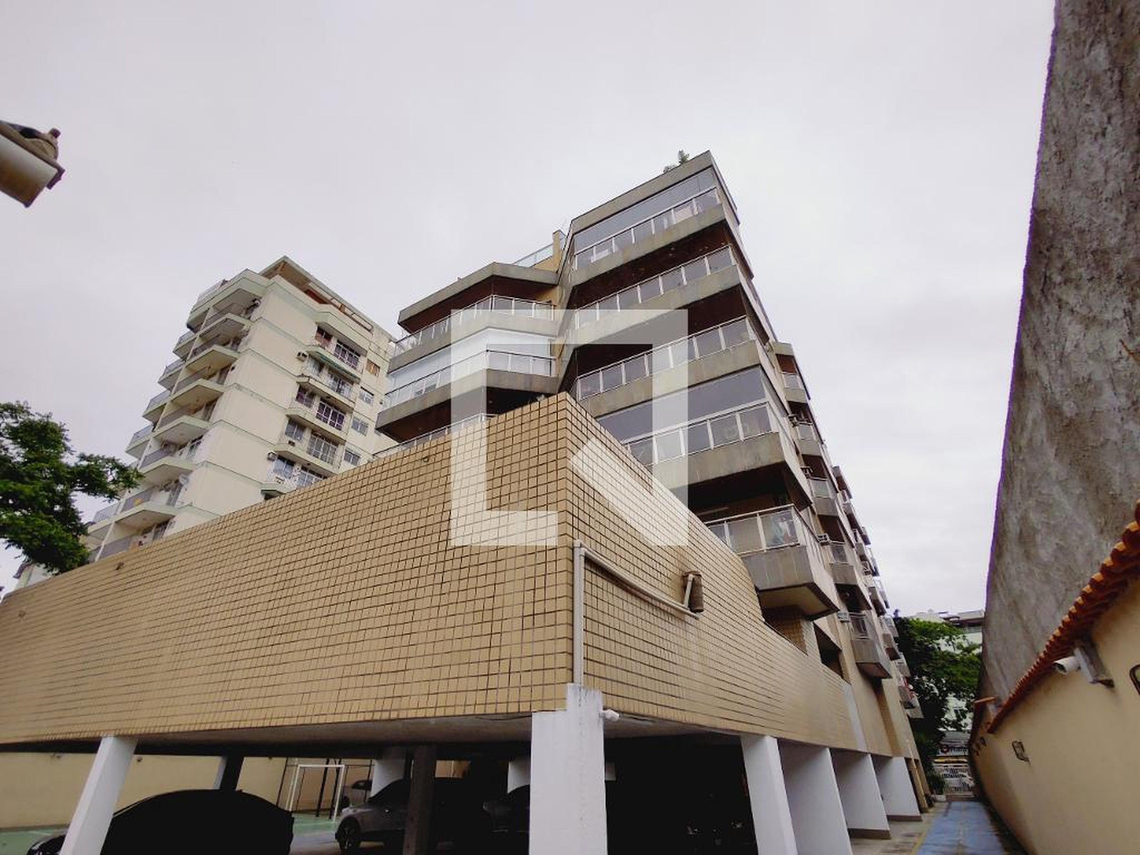 Fachada do Prédio Condomínio Mansões da Tirol