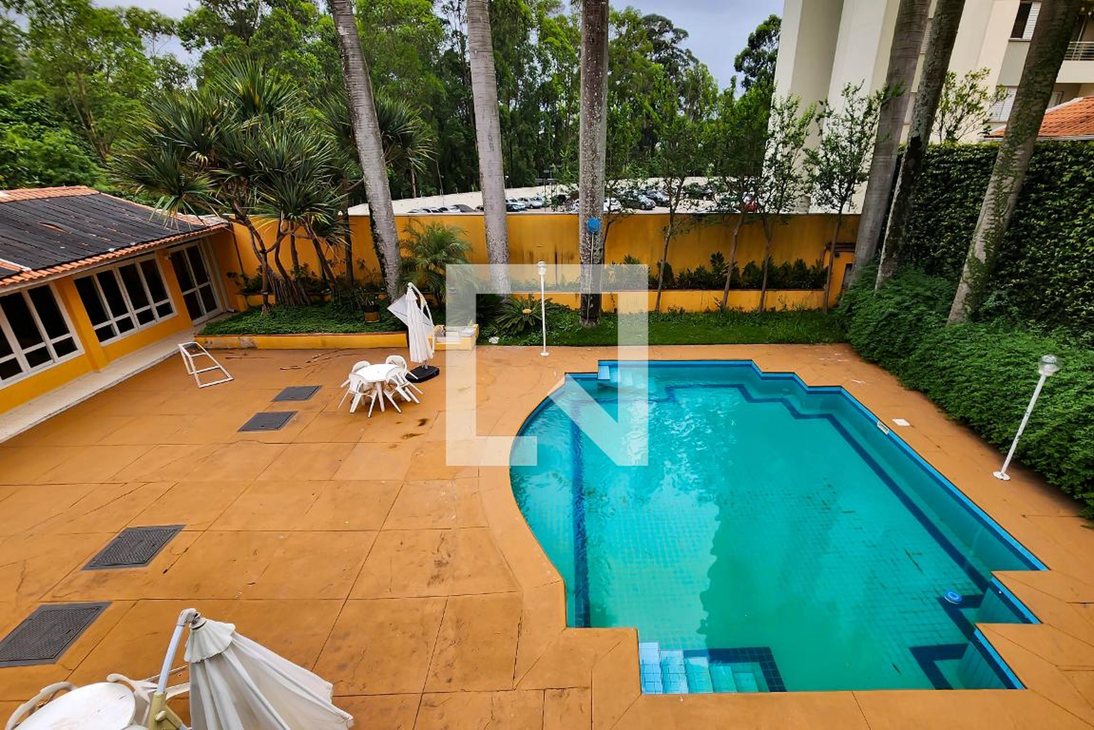 Piscina - Villaggio Vicino