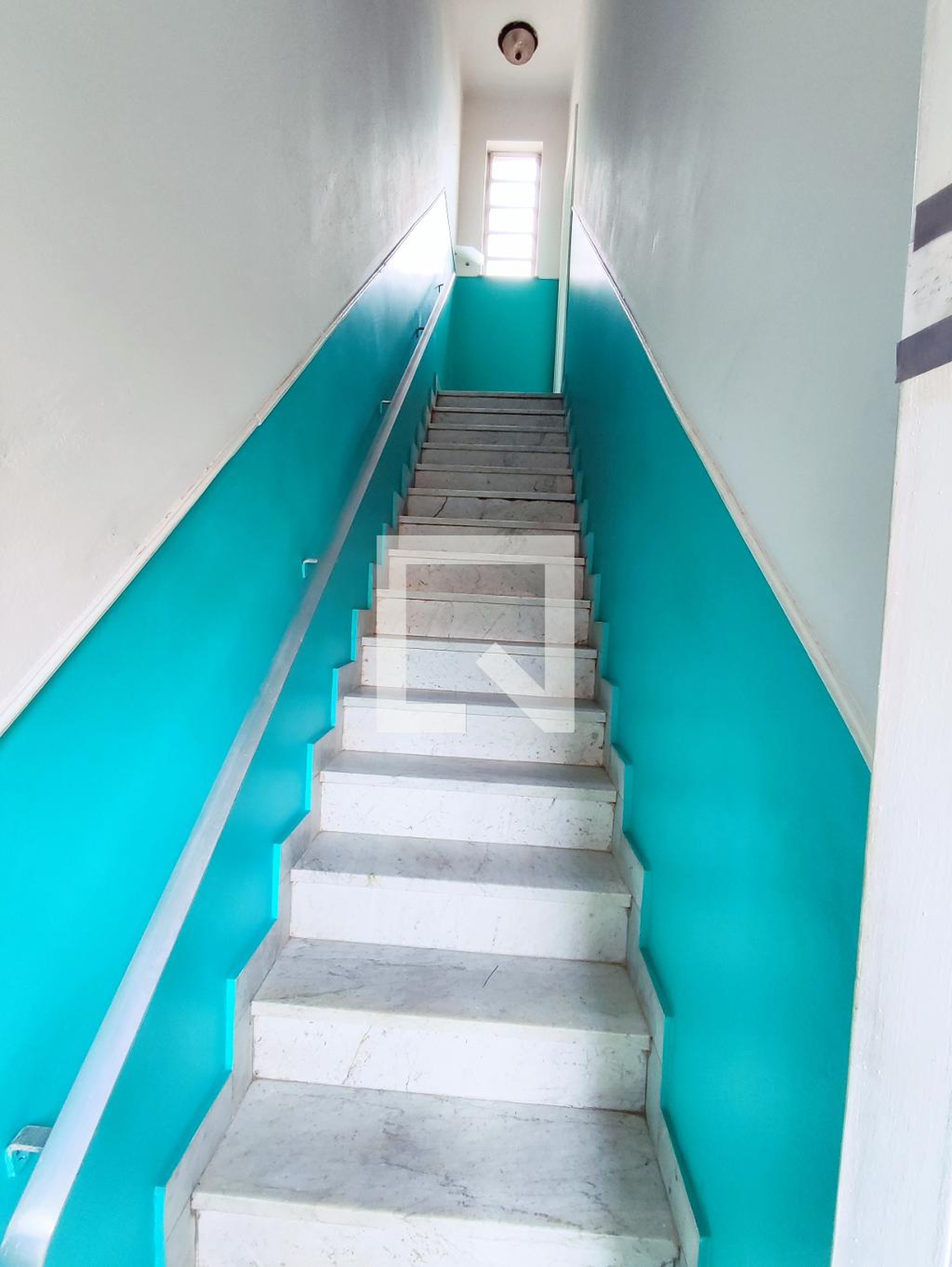 Entrada Condomínio em Rua Goiás, 276