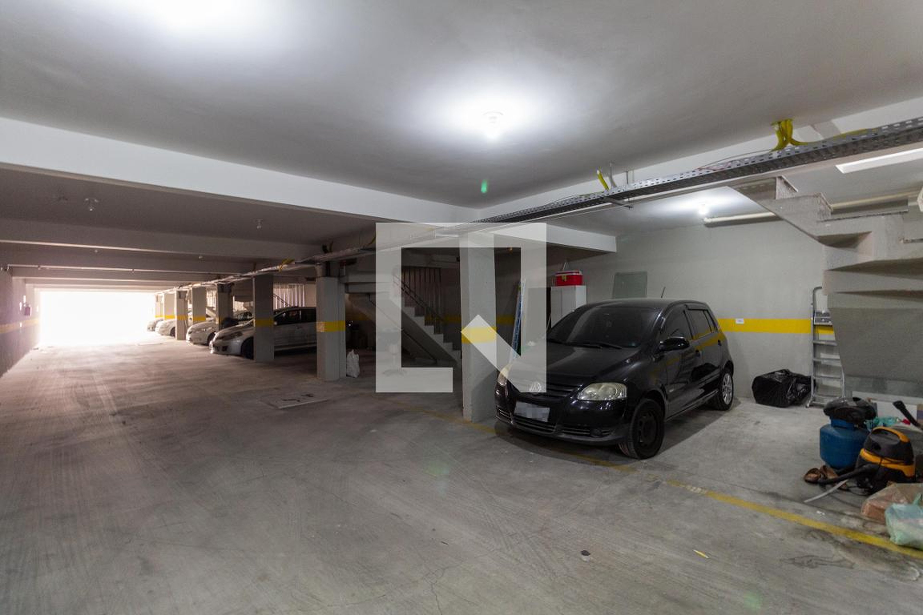 Estacionamento Condomínio em Rua Barreiras do Piauí, 389