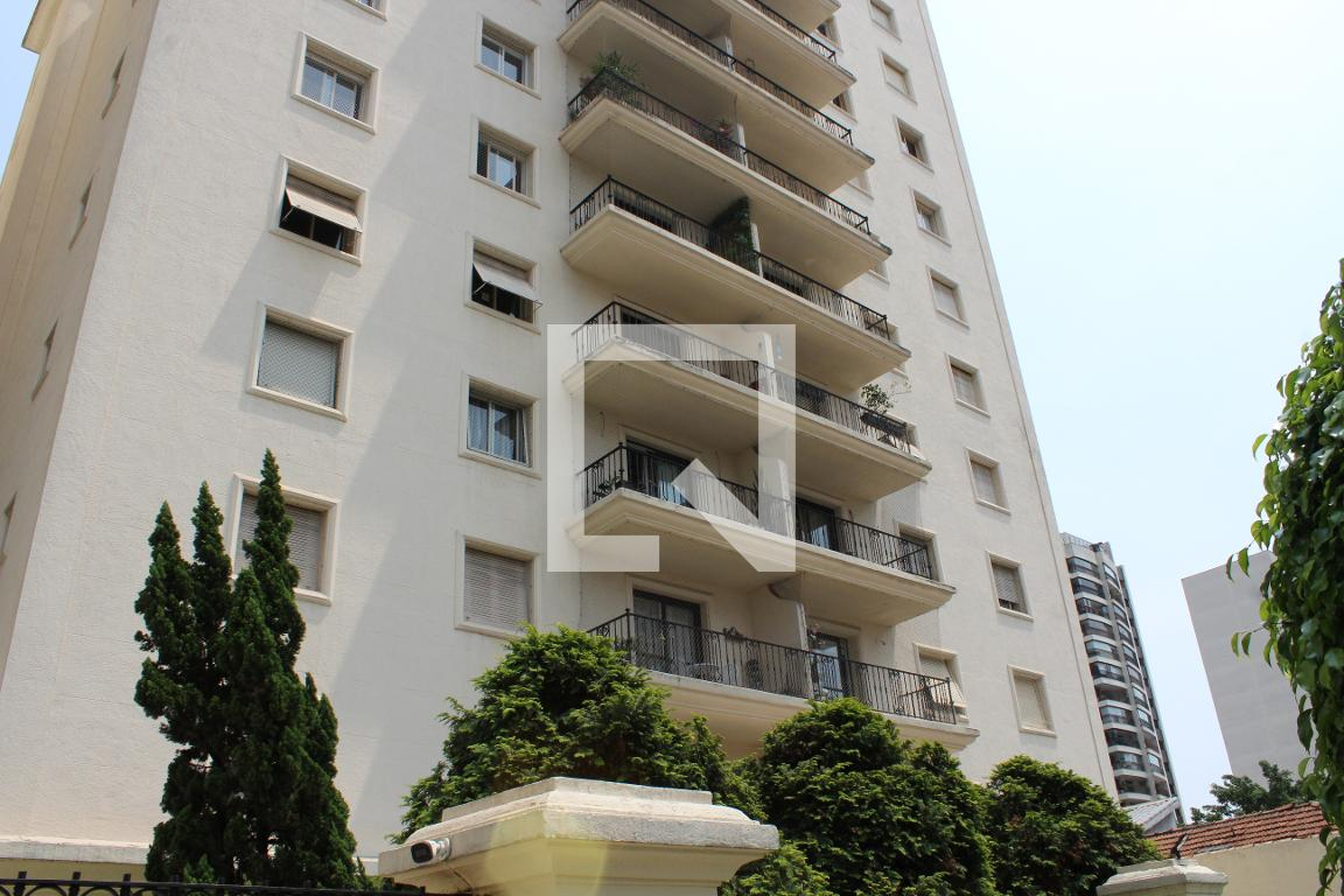 Fachada do Prédio Condomínio Casa de França