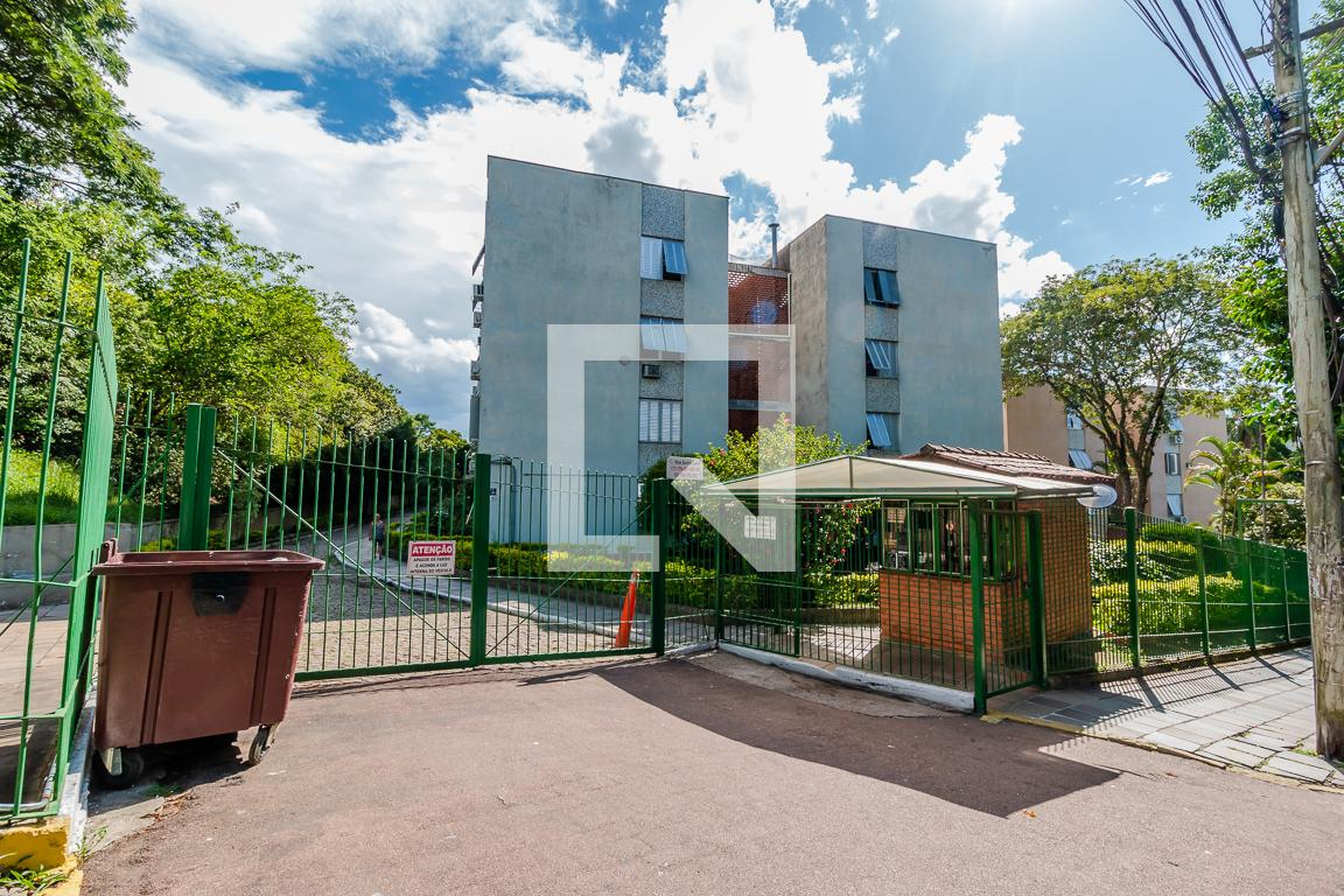 Fachada Condomínio em Rua Euríco Lara, 183