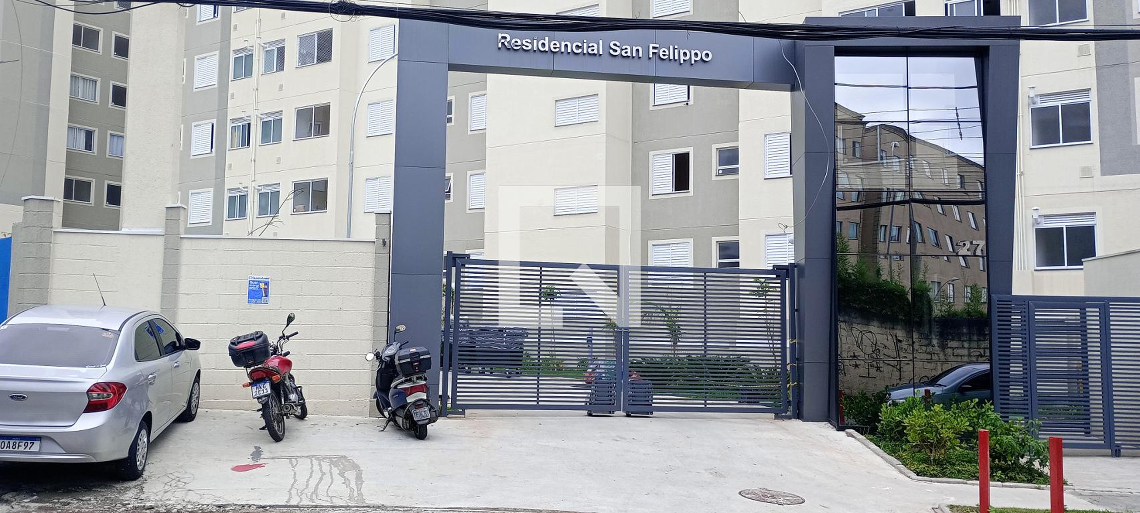 Fachada Condomínio em Estrada Velha de Itapecerica, 29