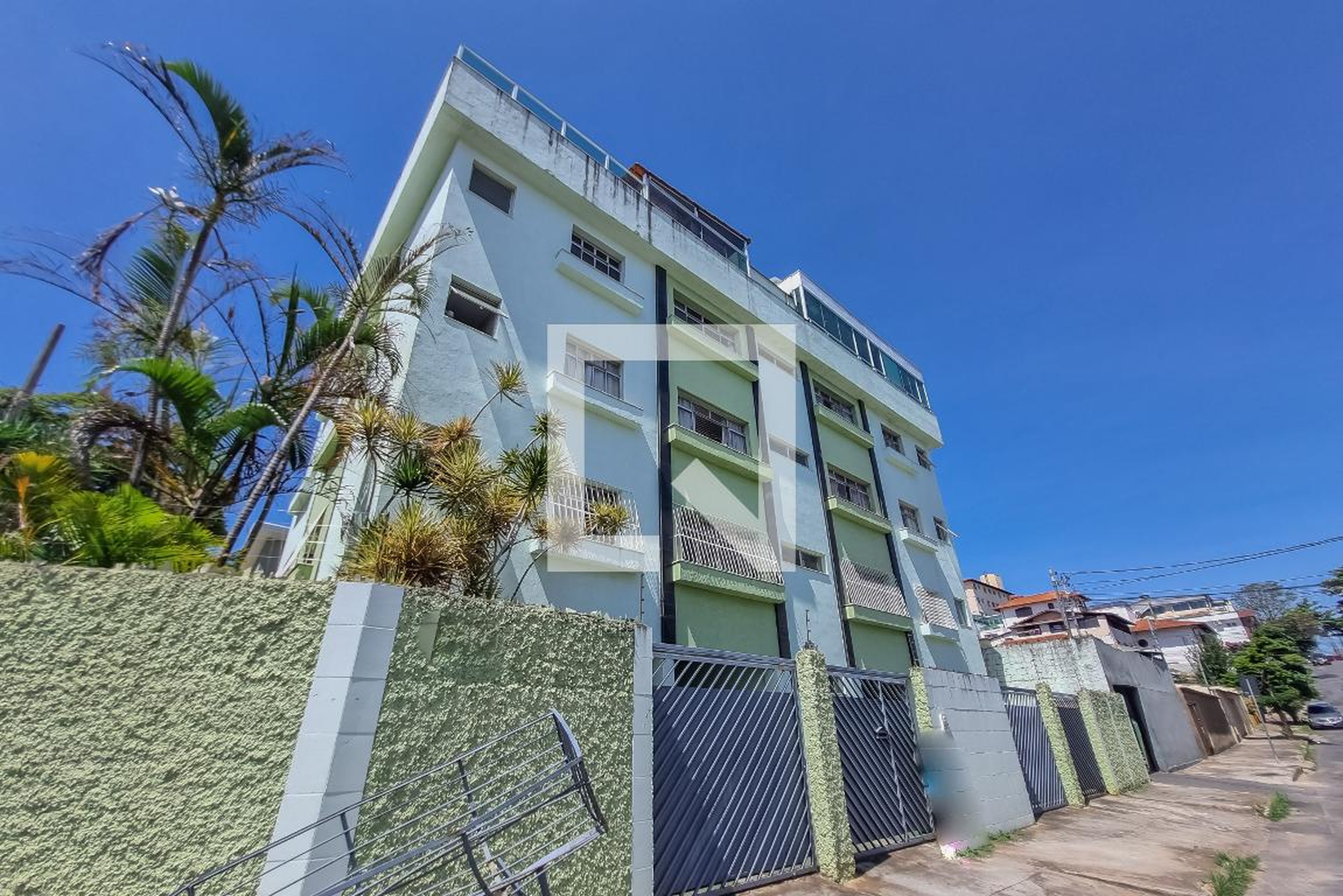 Fachada Condomínio em Rua Eduardo Lopes, 193