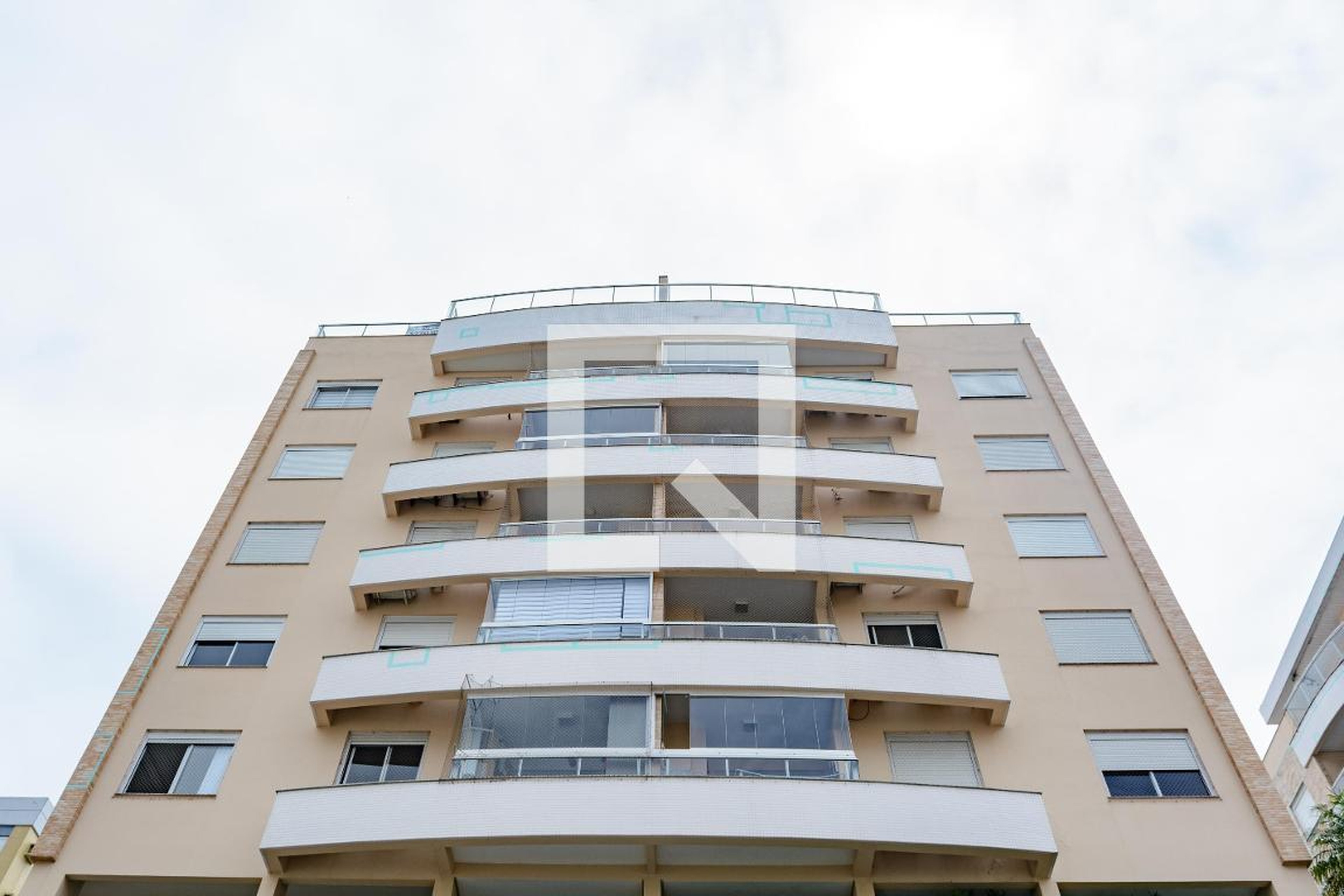 Fachada Condomínio Isola Valenzano