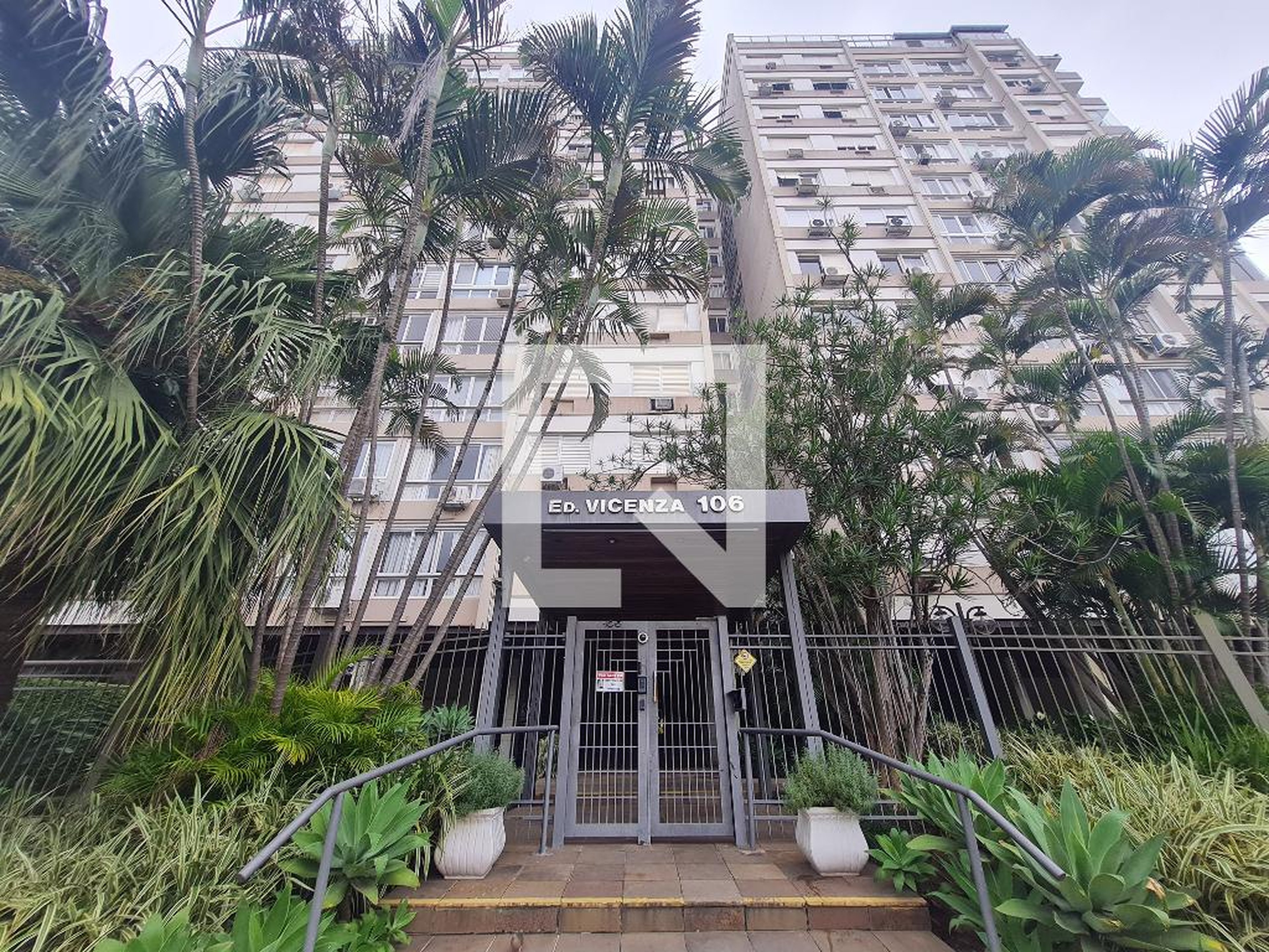 Fachada do Predio Condomínio Vicenza