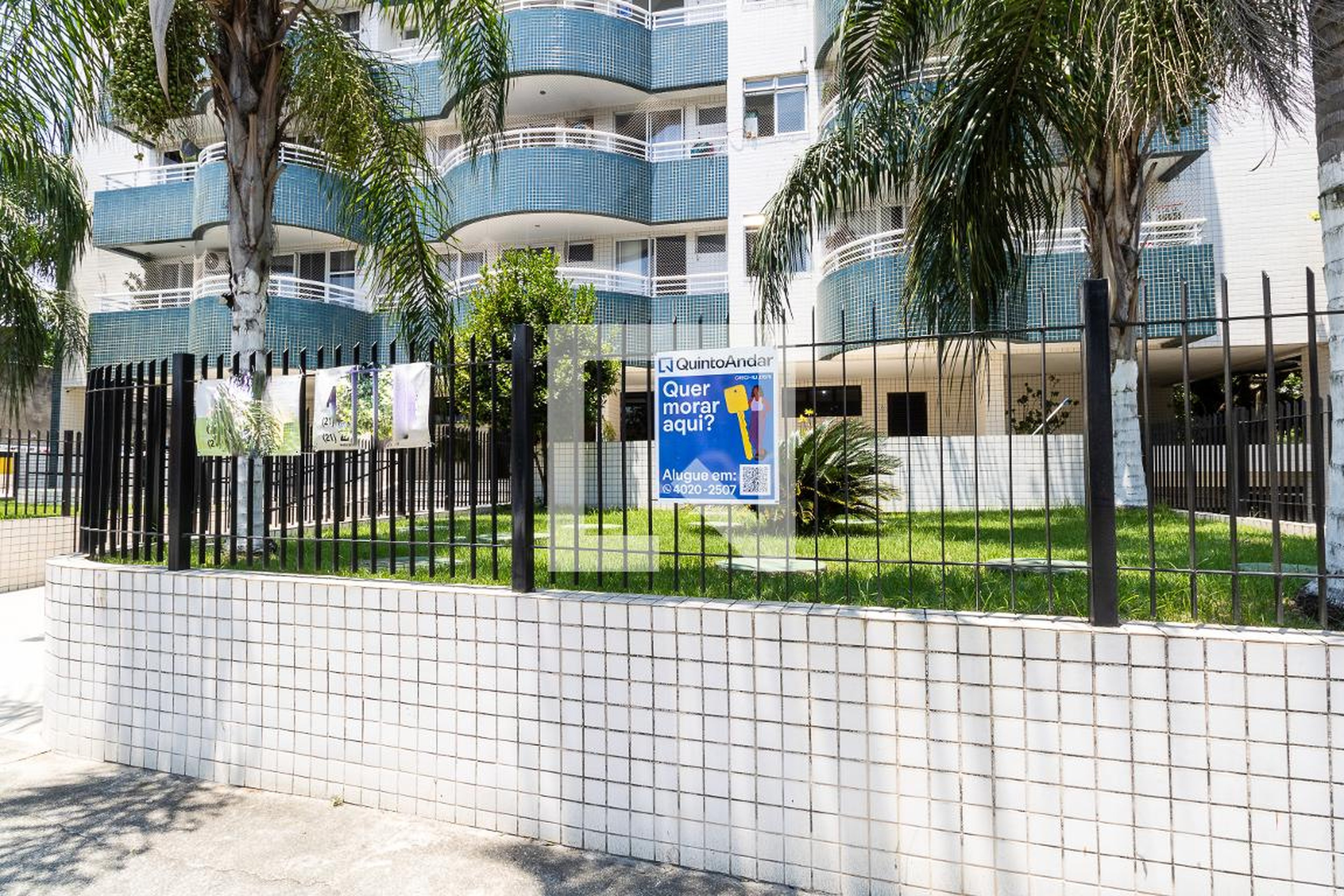 Fachada Residencial Thutson Park