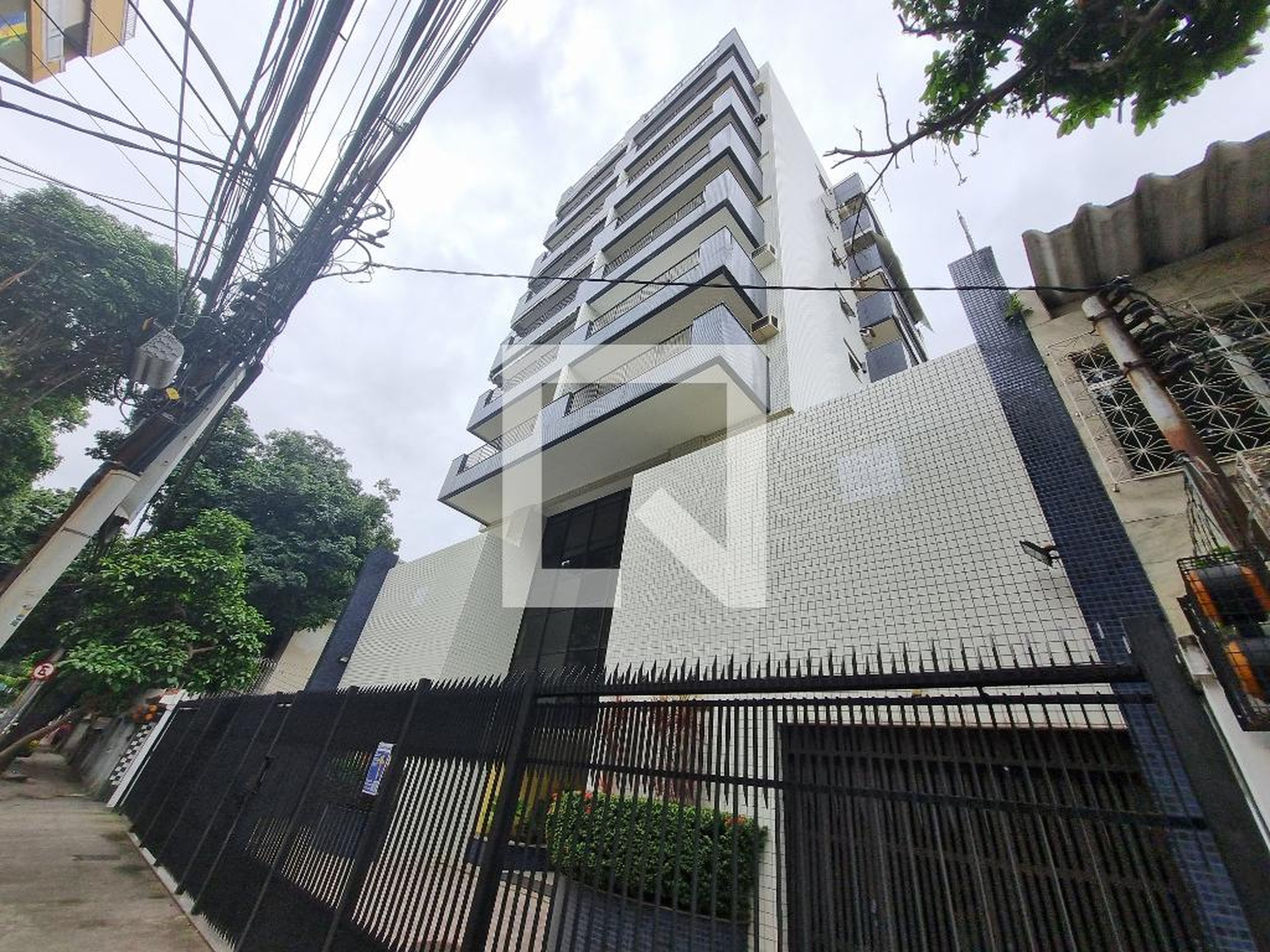 Fachada do Prédio Condomínio em Rua Magalhães Couto, 470