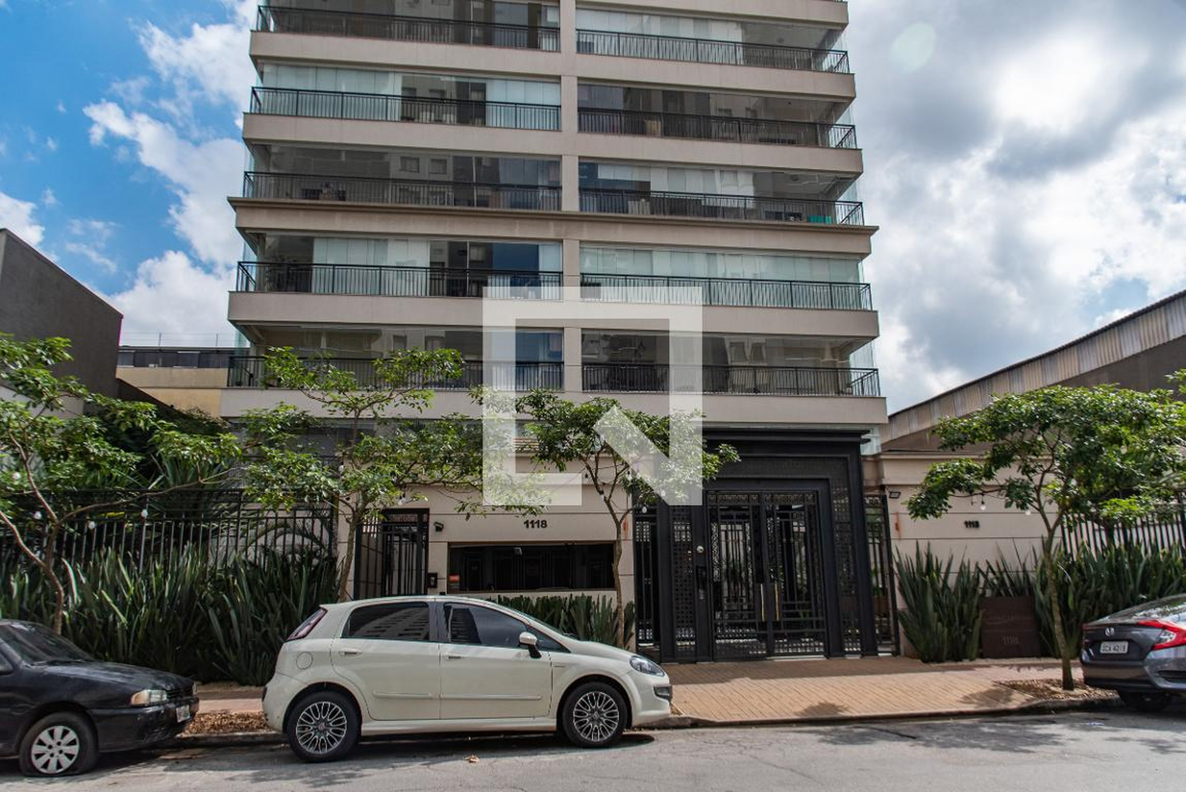 Fachada Condomínio Gran Cypriani