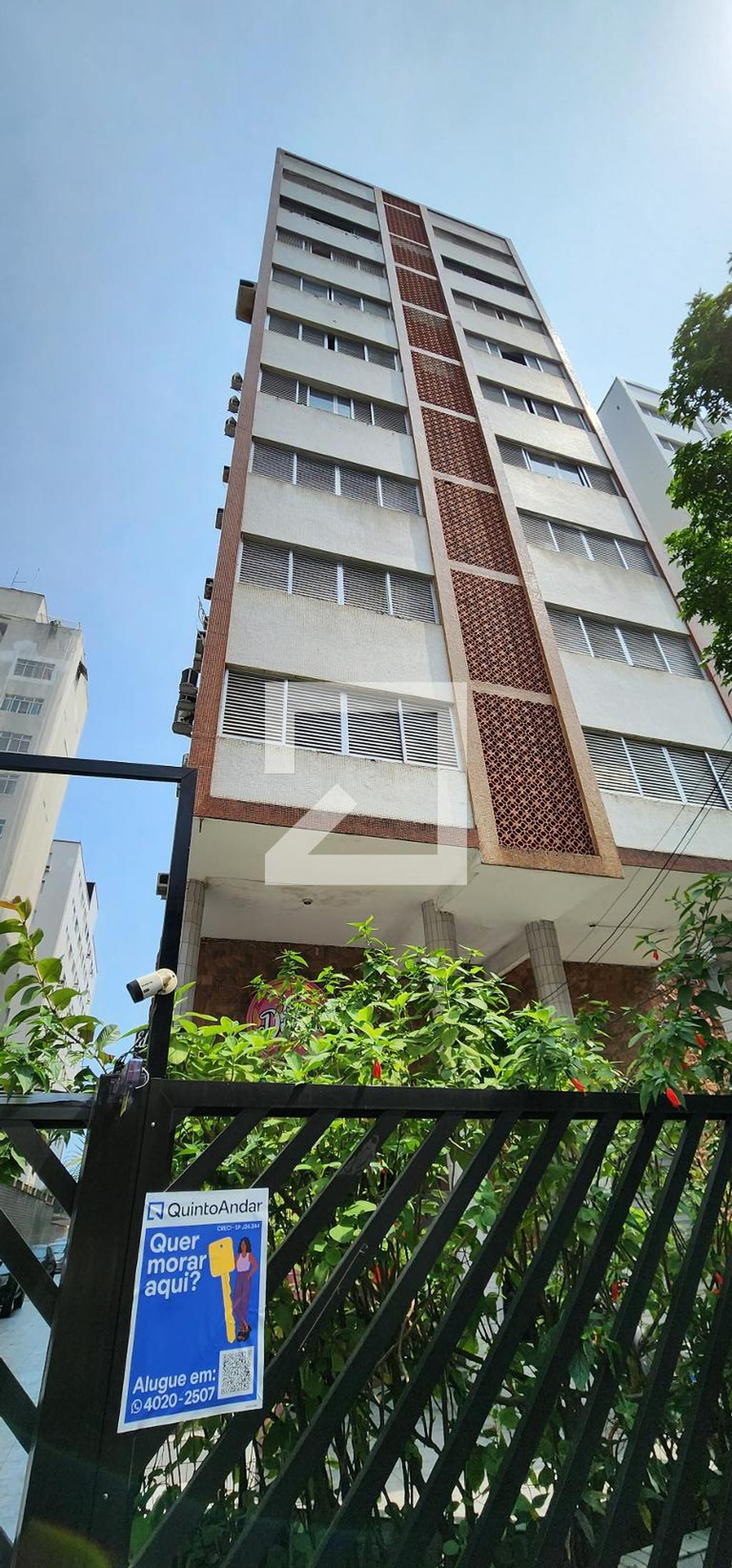 Fachada do Prédio Condomínio Cannes