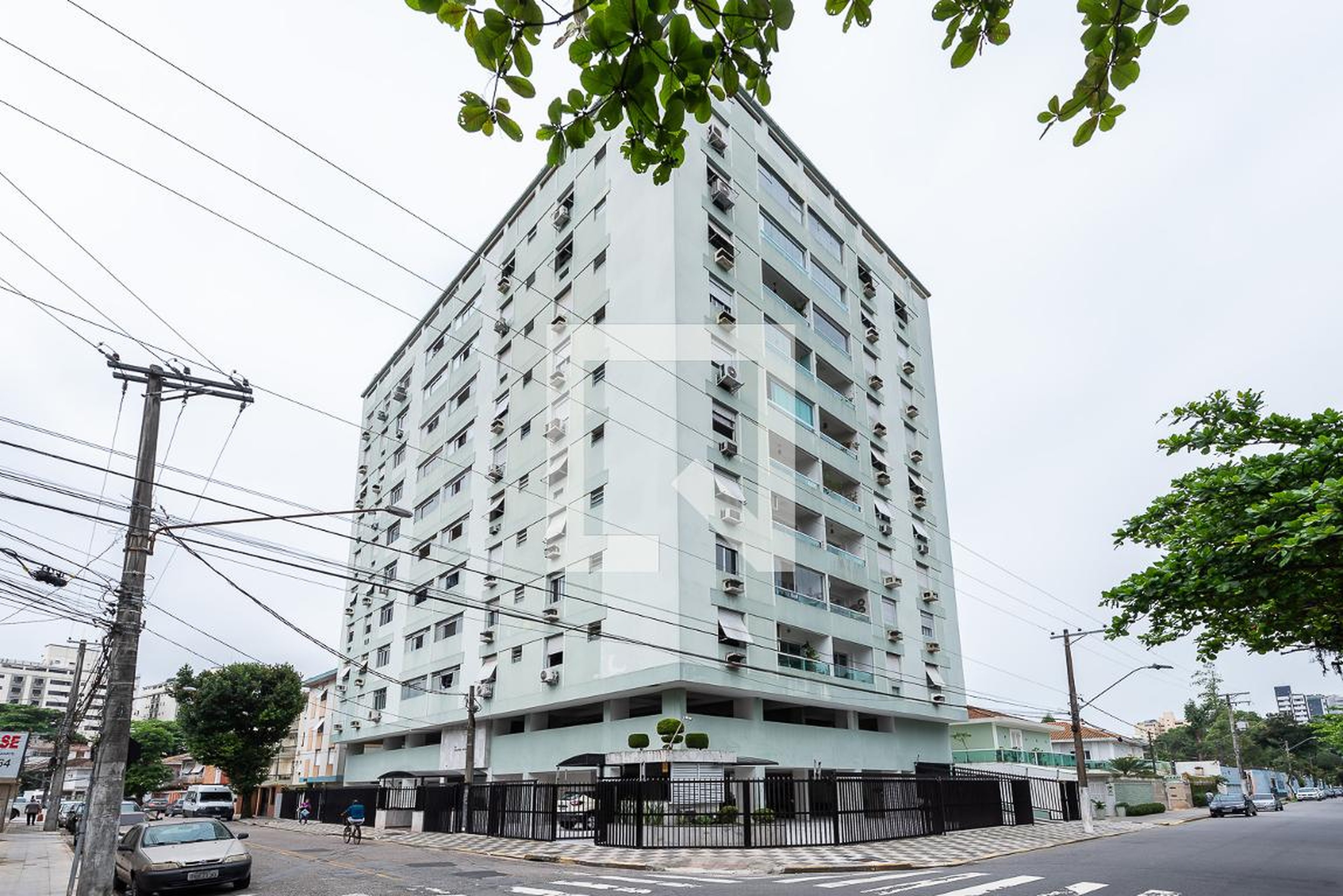 Fachada Condomínio em Rua Doutor Cyro de Athayde Carneiro, 10