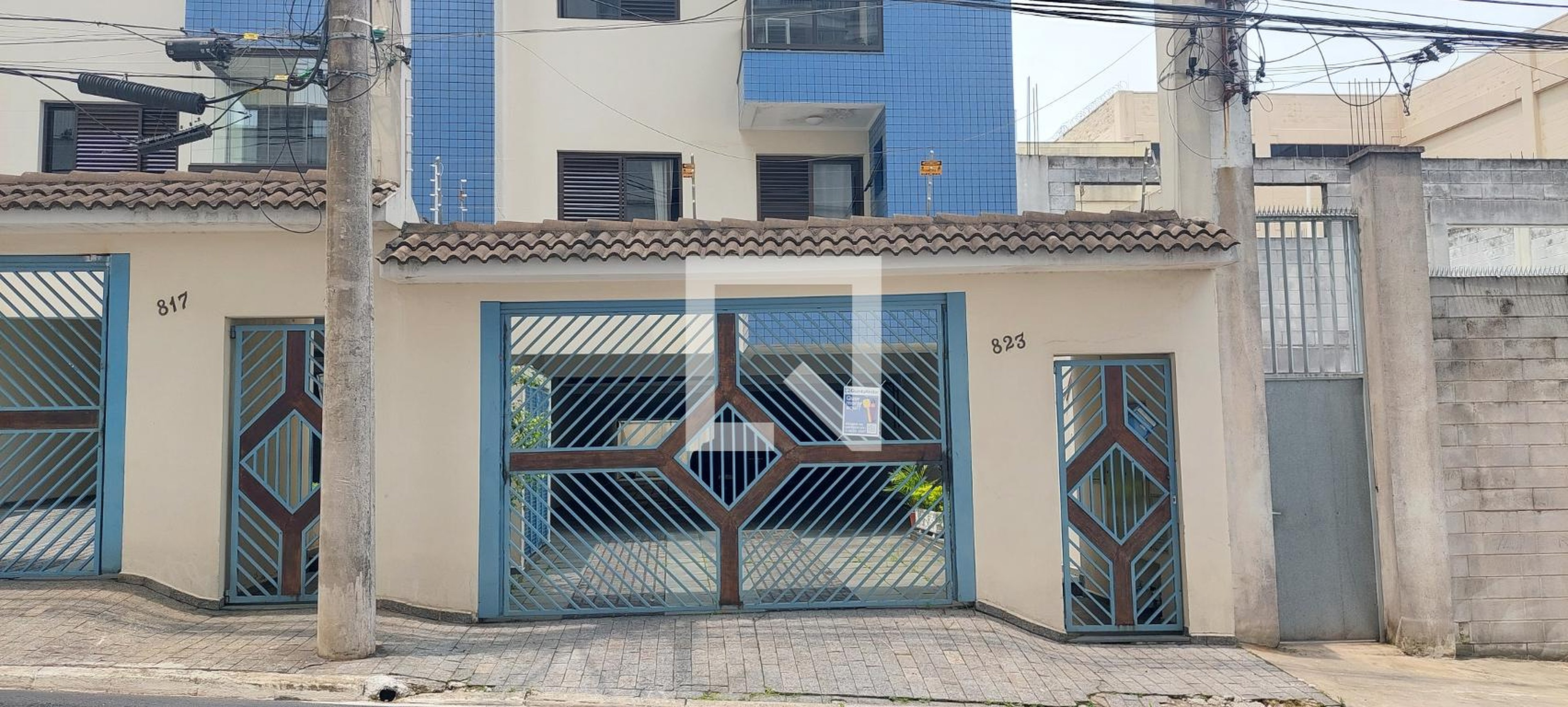 Fachada do Prédio Condomínio em Rua Atibaia, 823