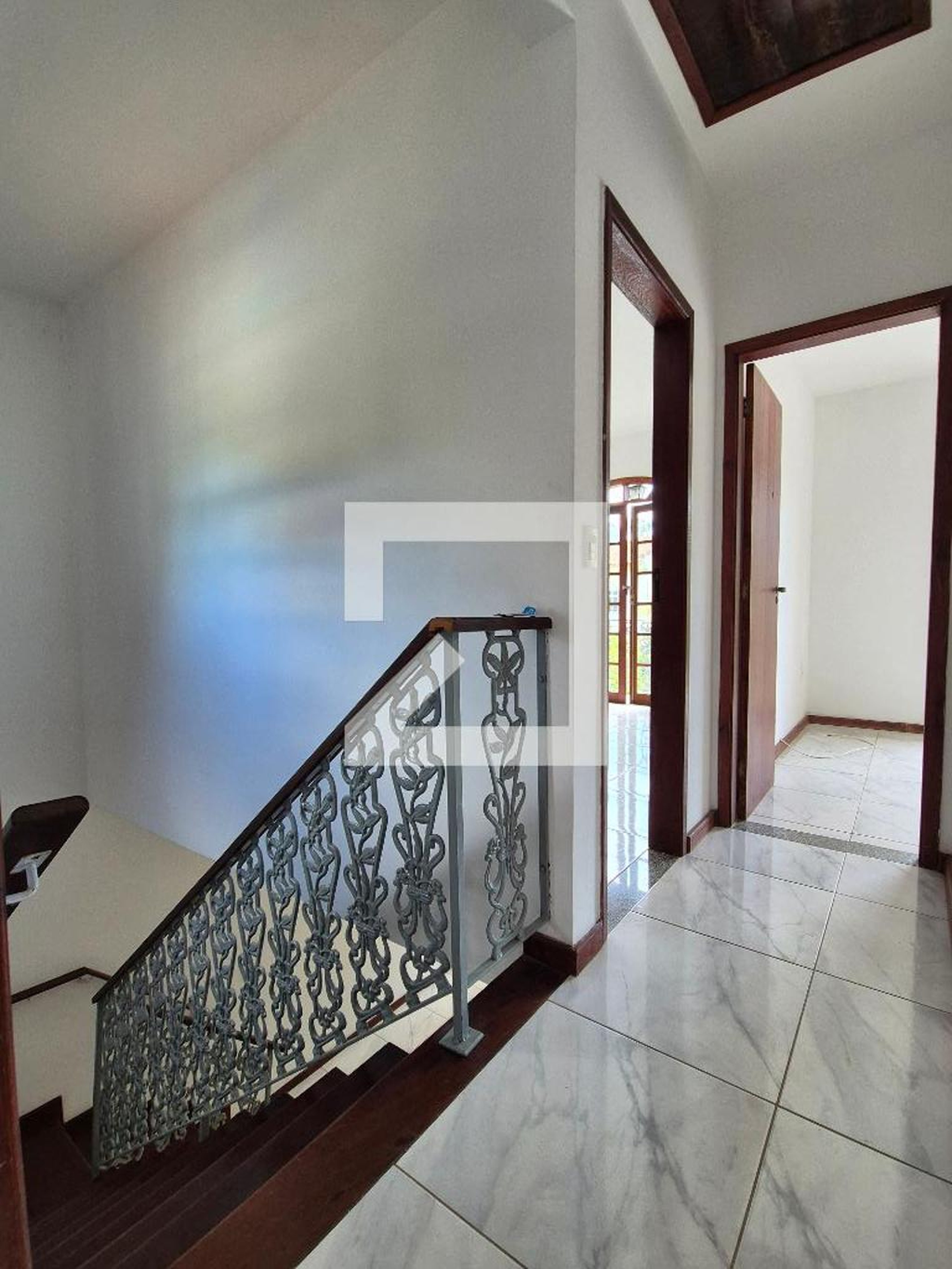 Hall Condomínio em Rua Paulo Roberto Matheus, 26