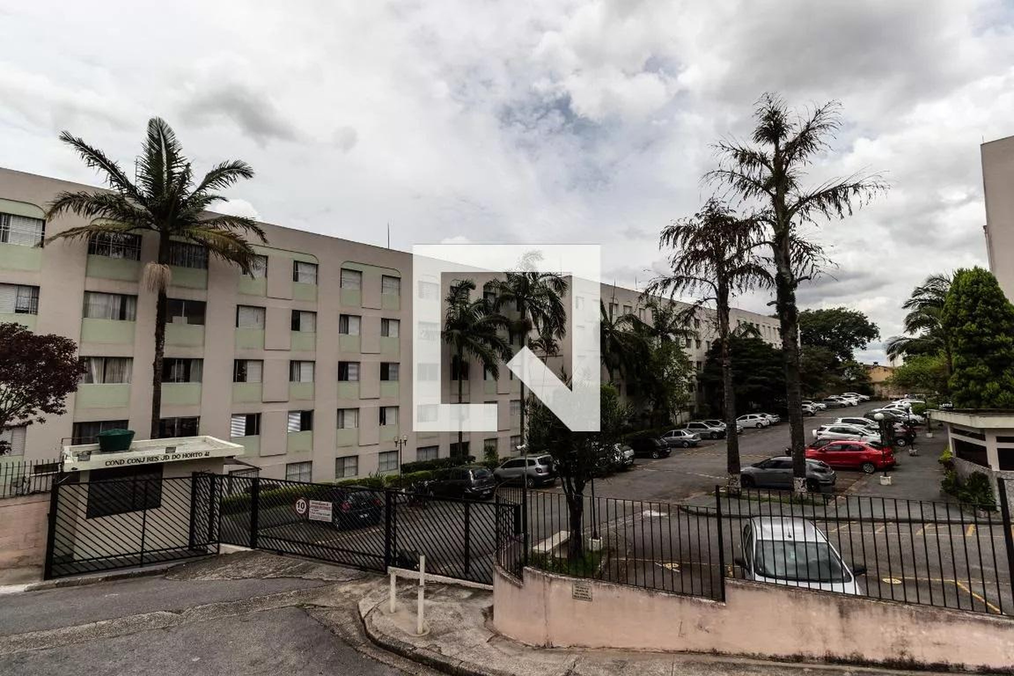 Fachada Condomínio Conjunto Residencial Jardins do Horto