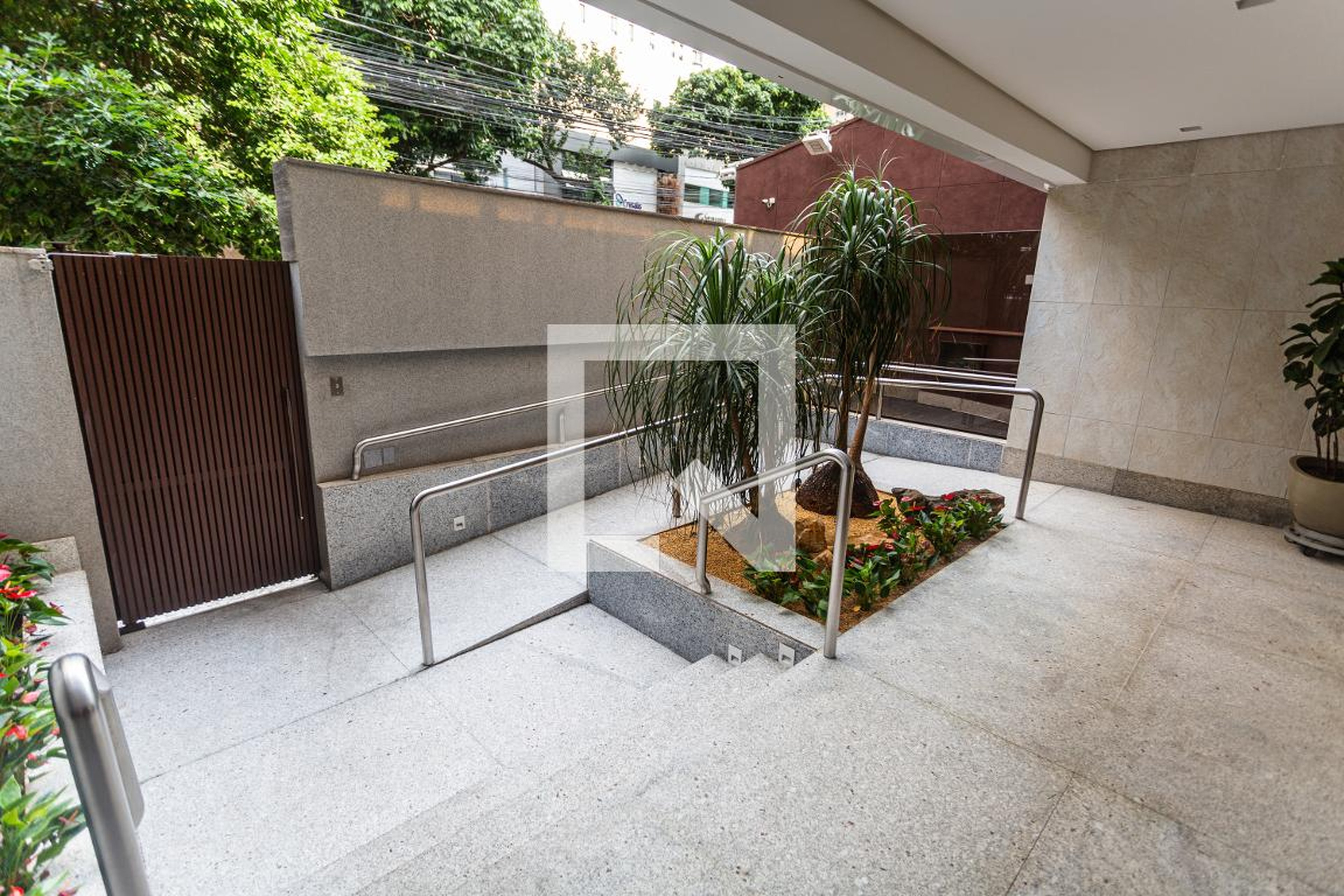 Hall de Entrada - Le Tarn