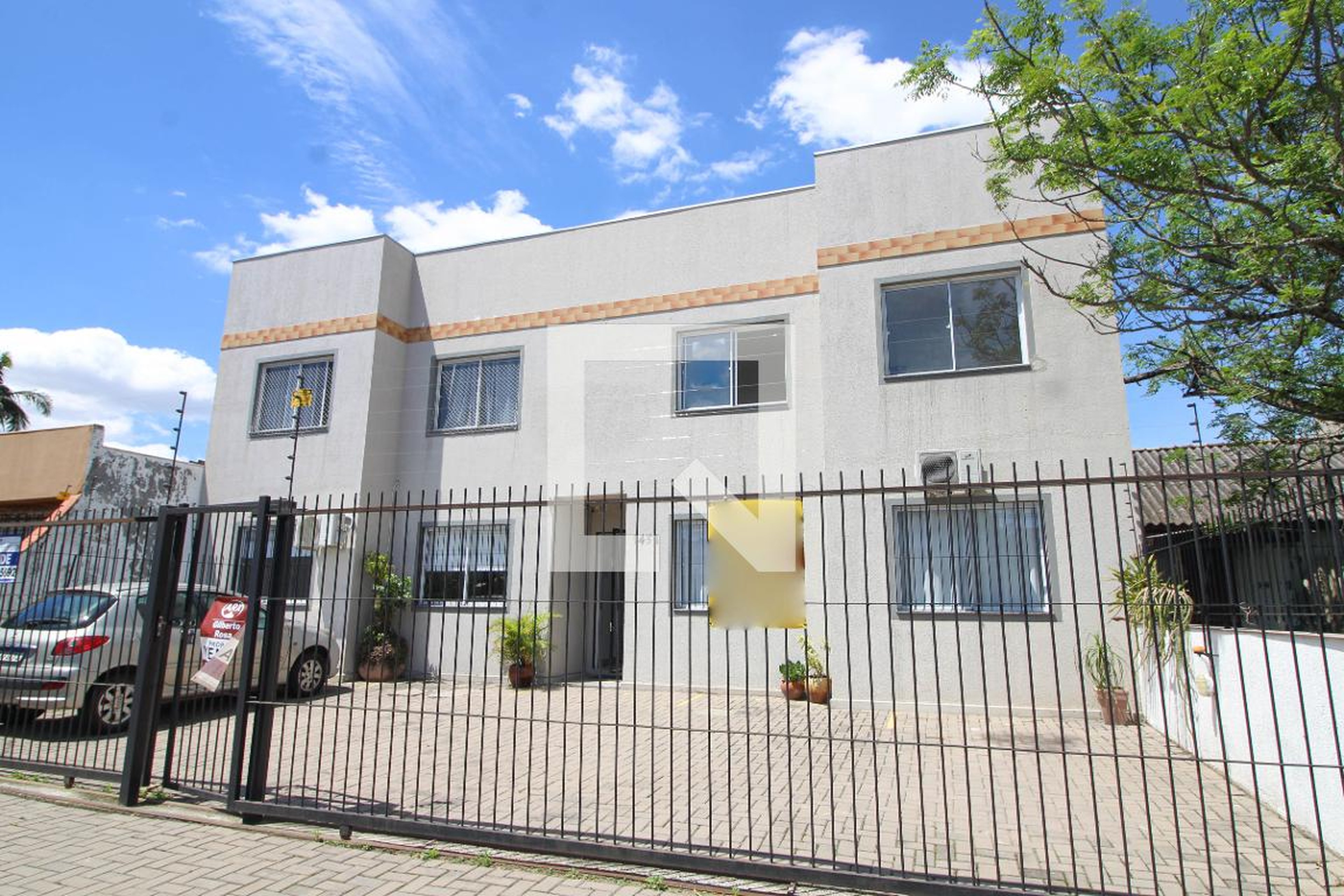 Fachada Condomínio em Rua Conde de Porto Alegre, 1456