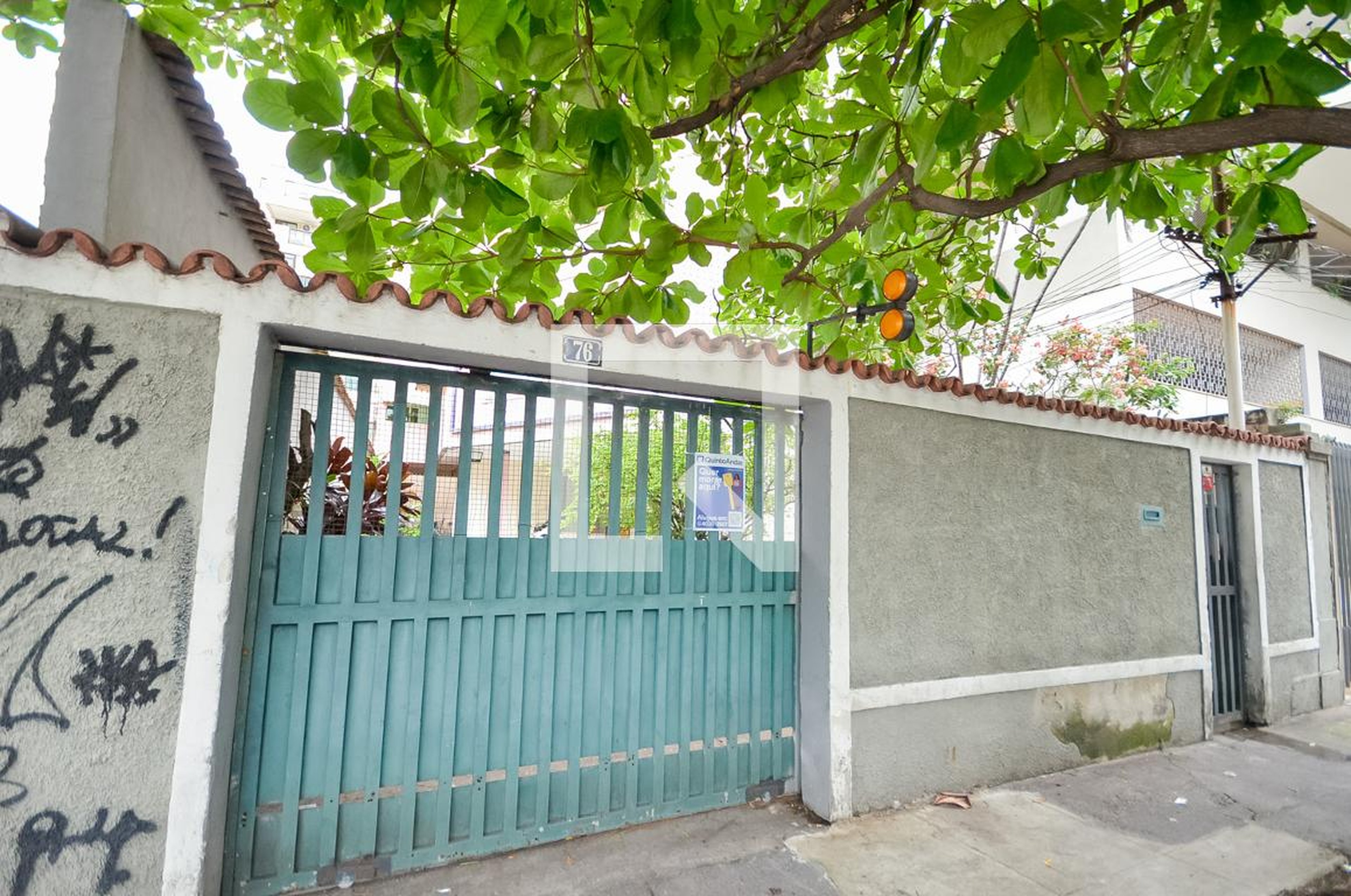 Fachada Condomínio em Rua Conselheiro Zenha, 76