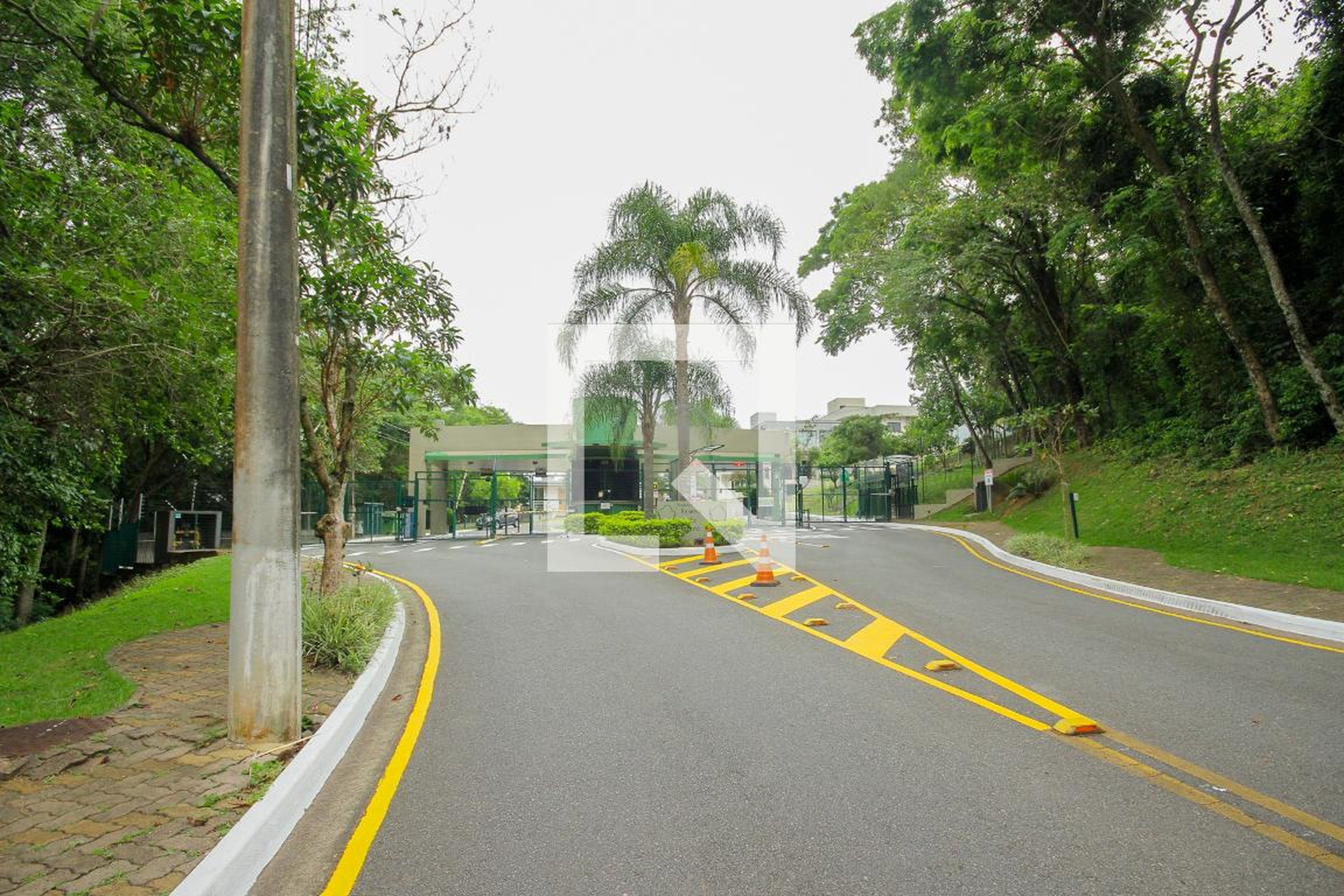 Fachada do Condomínio Condomínio Reserva da Mata