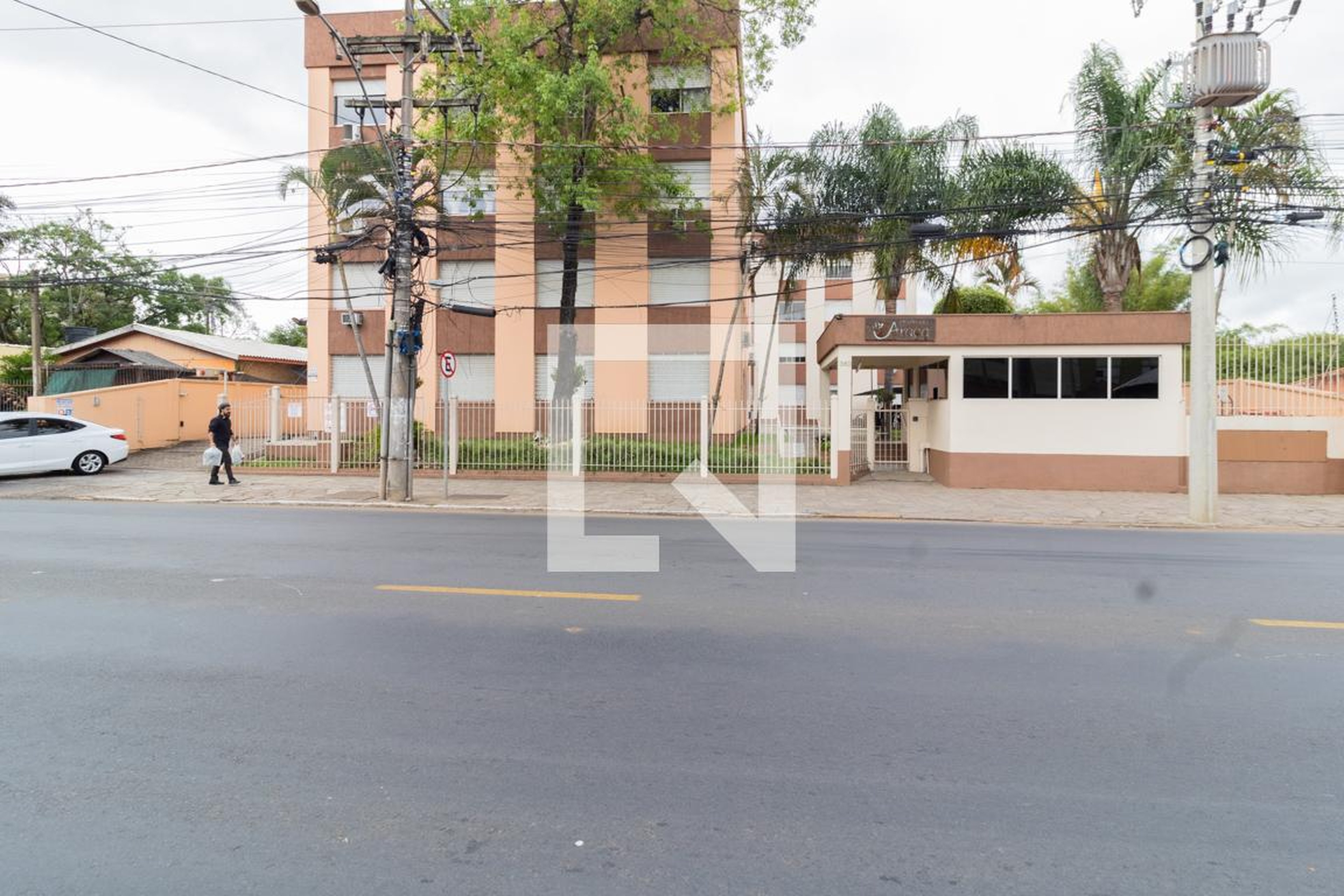 Fachada do condomínio Condomínio Araça