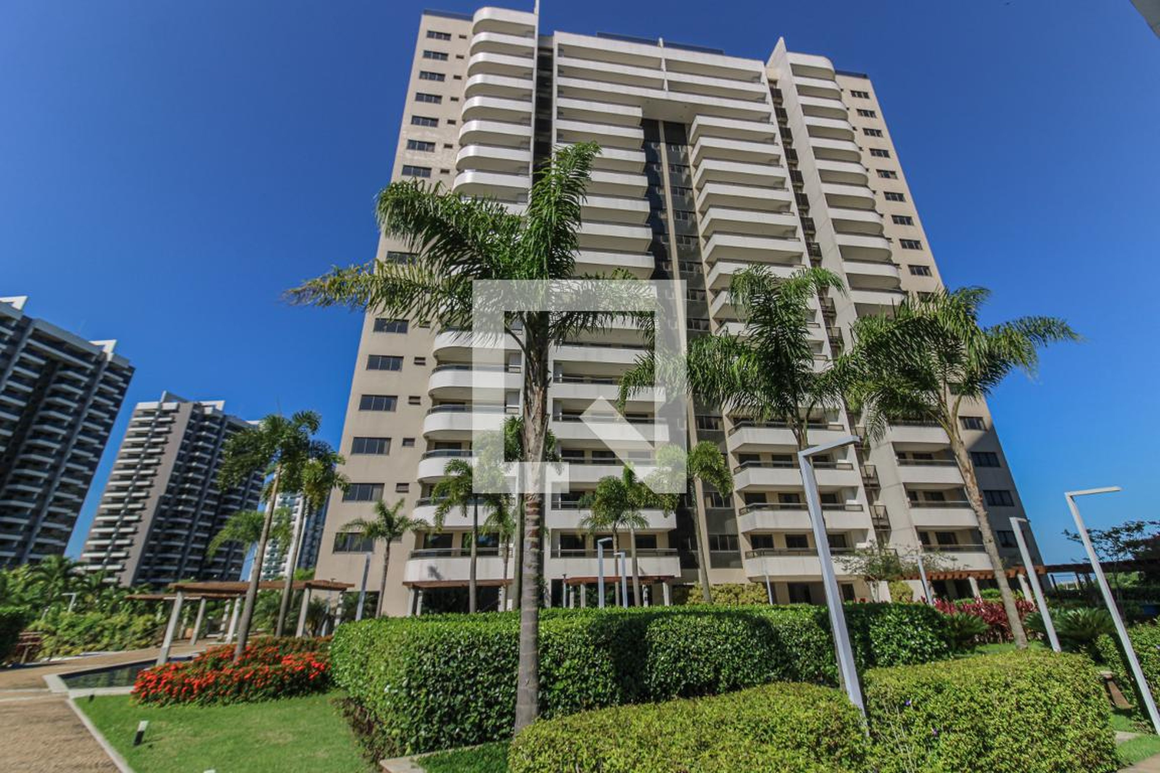 Fachada Condomínio em Rua Escritor Rodrigo Melo Franco, 600