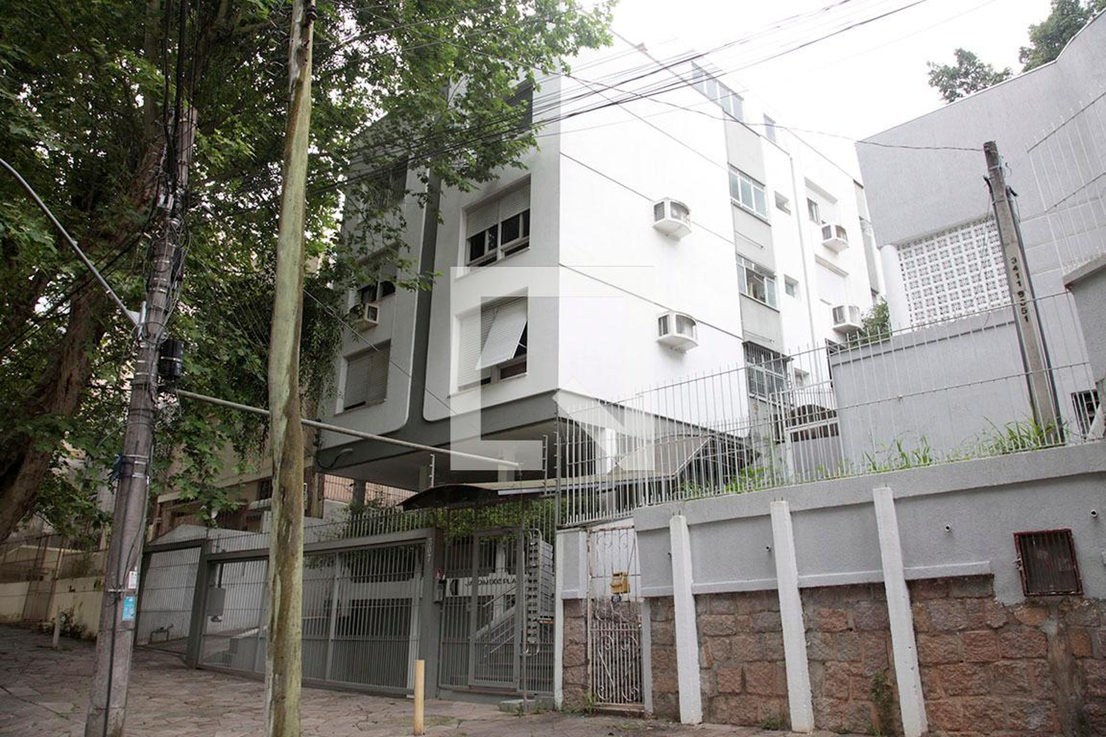 Fachada Condomínio Jardim dos Plátanos