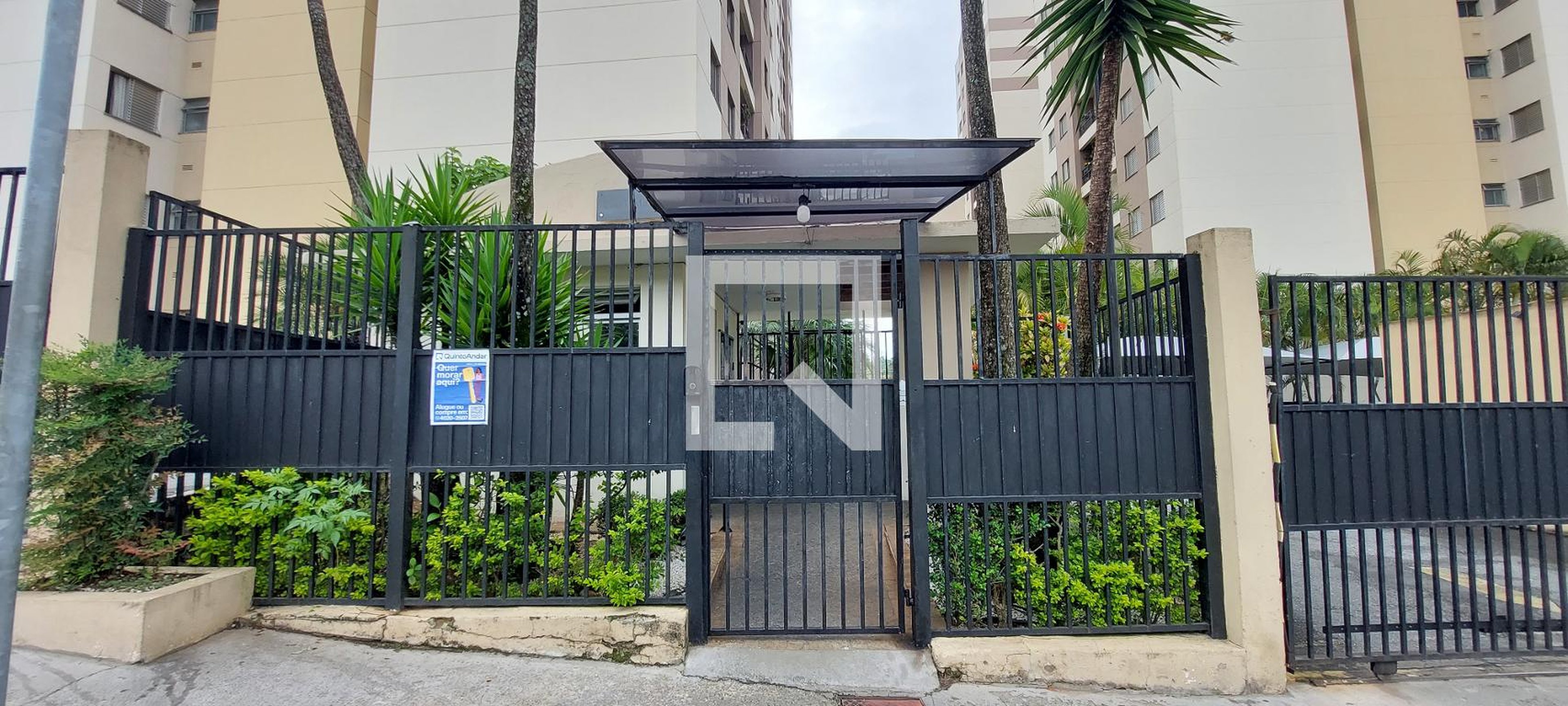 Fachada do Prédio Condomínio em Rua Curuzu, 109