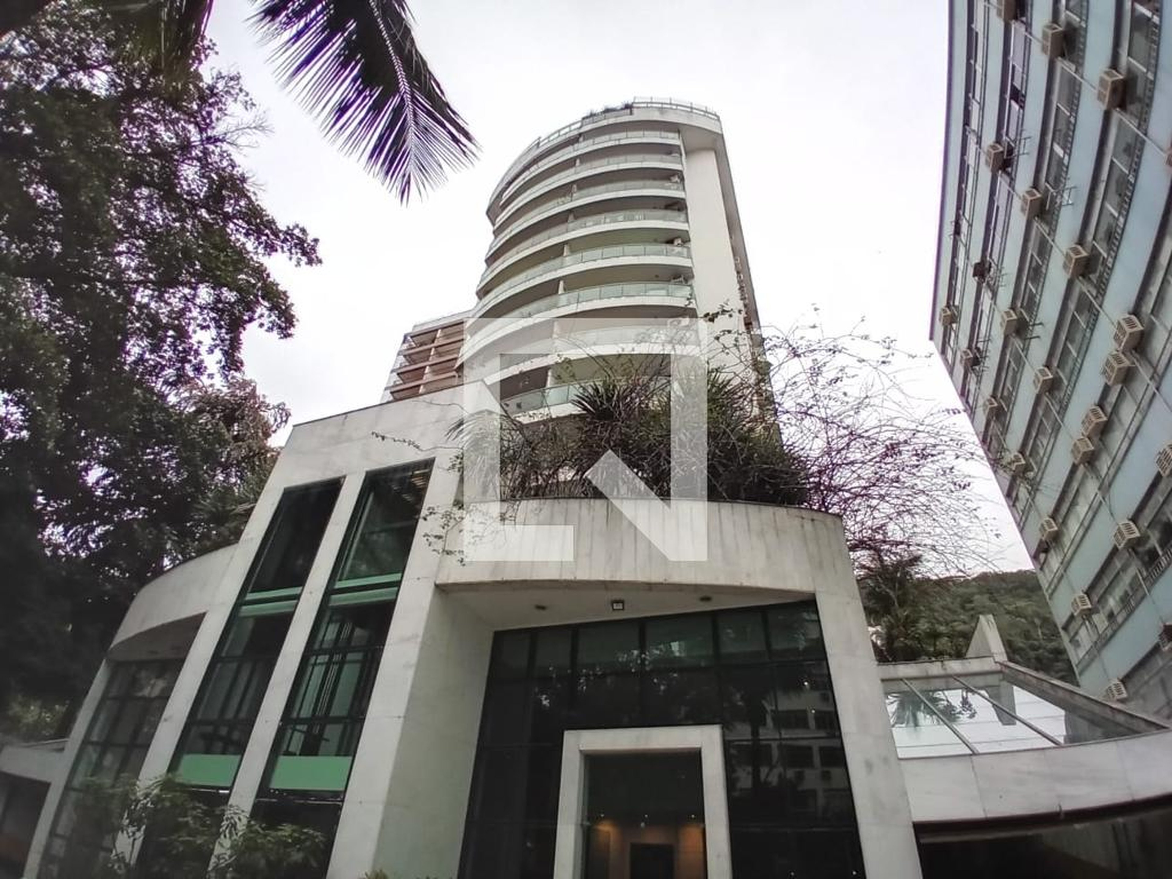 Fachada do Prédio Condomínio São Clemente Residence Service