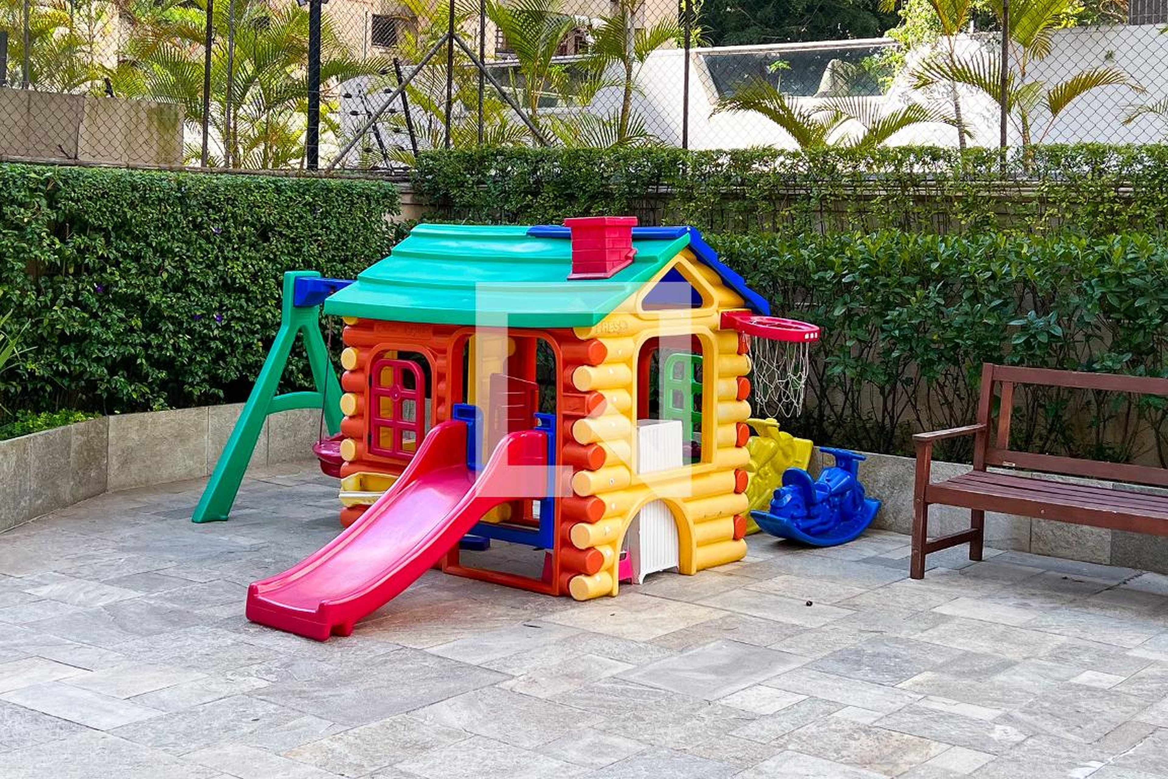 Playground - Edifício Firenze Venézia