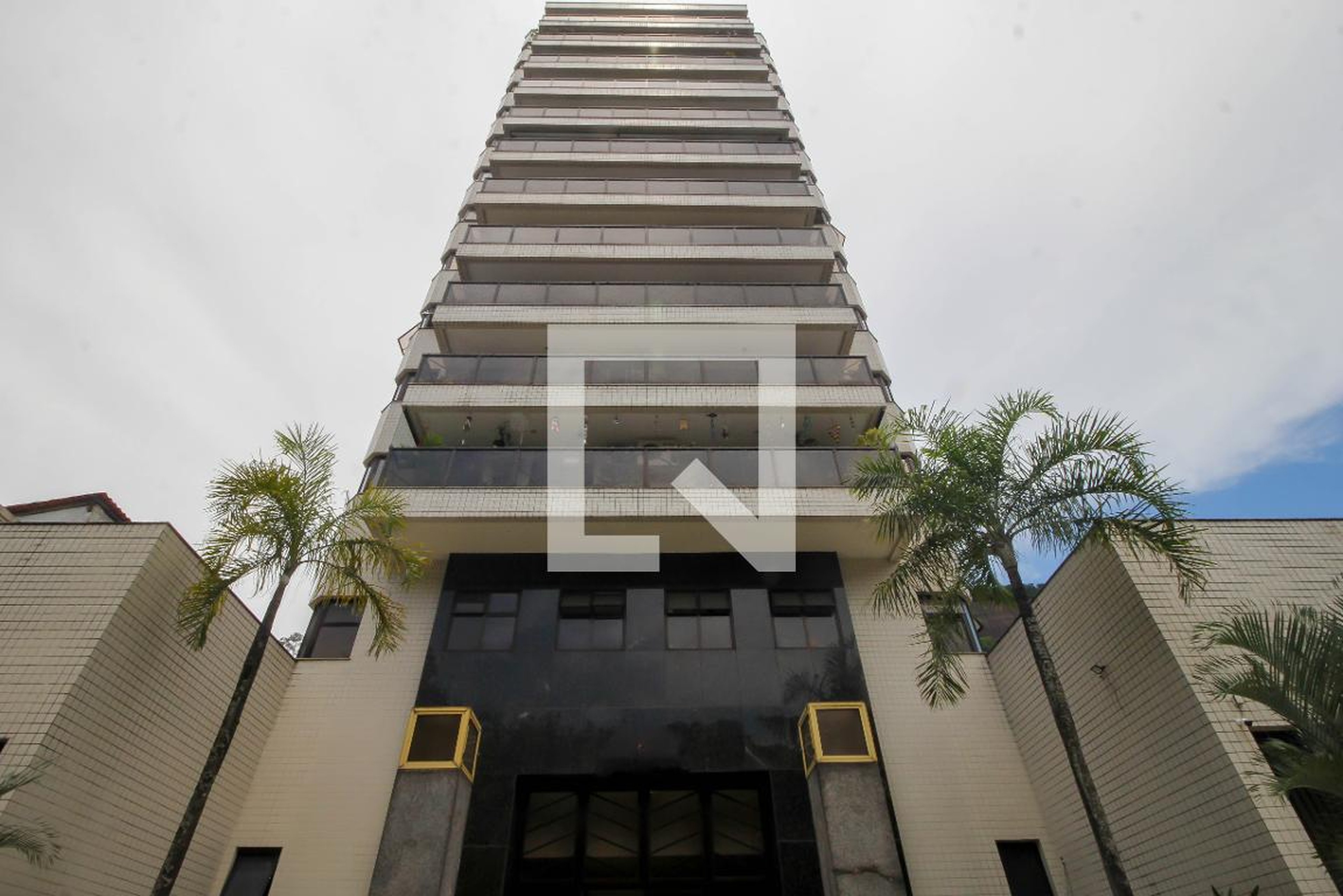 Fachada do Prédio Condomínio Álvaro Ramos