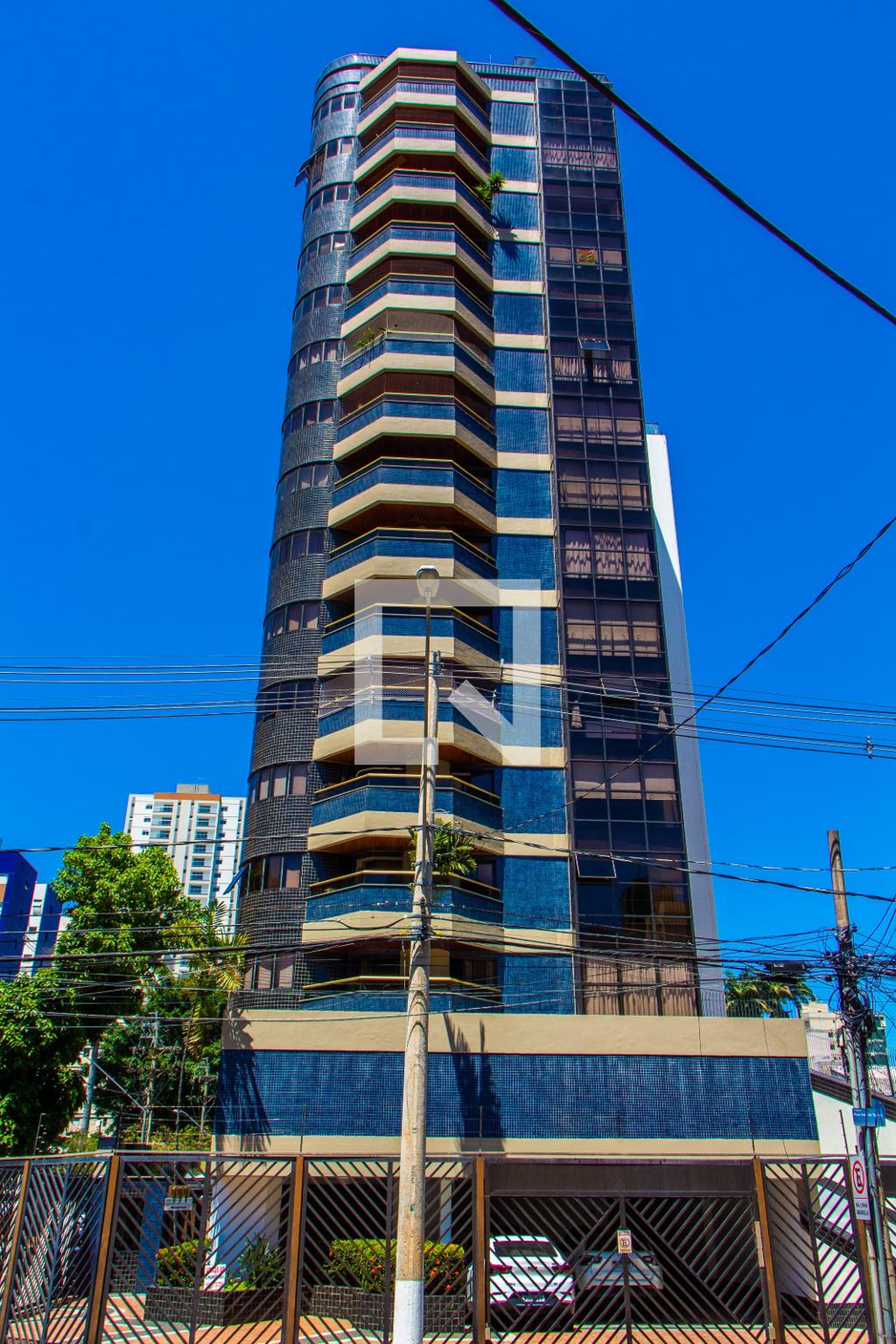 FACHADA Condomínio em Rua Visconde de Taunay, 111