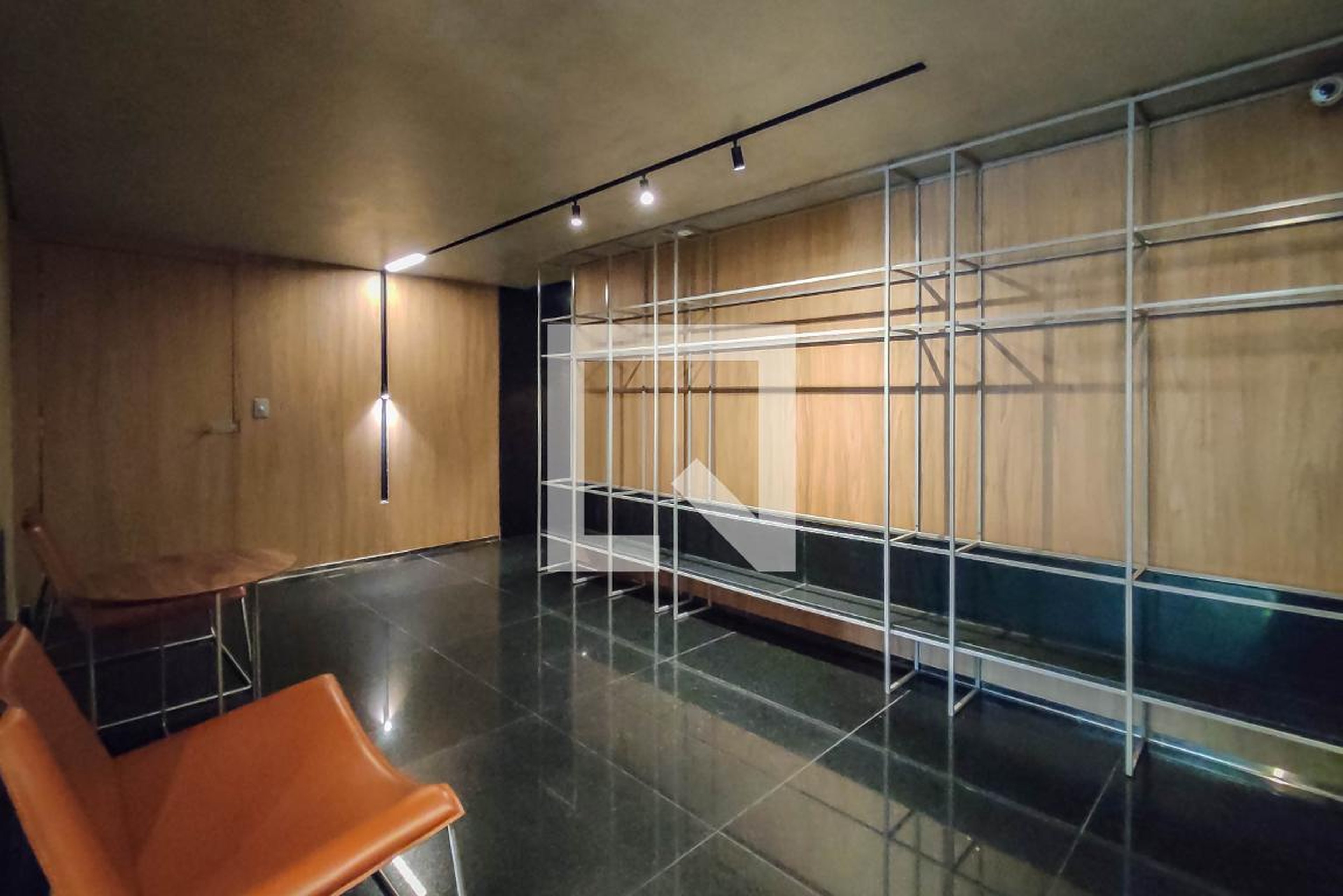 Hall de entrada Condomínio em Rua Martim de Carvalho, 426