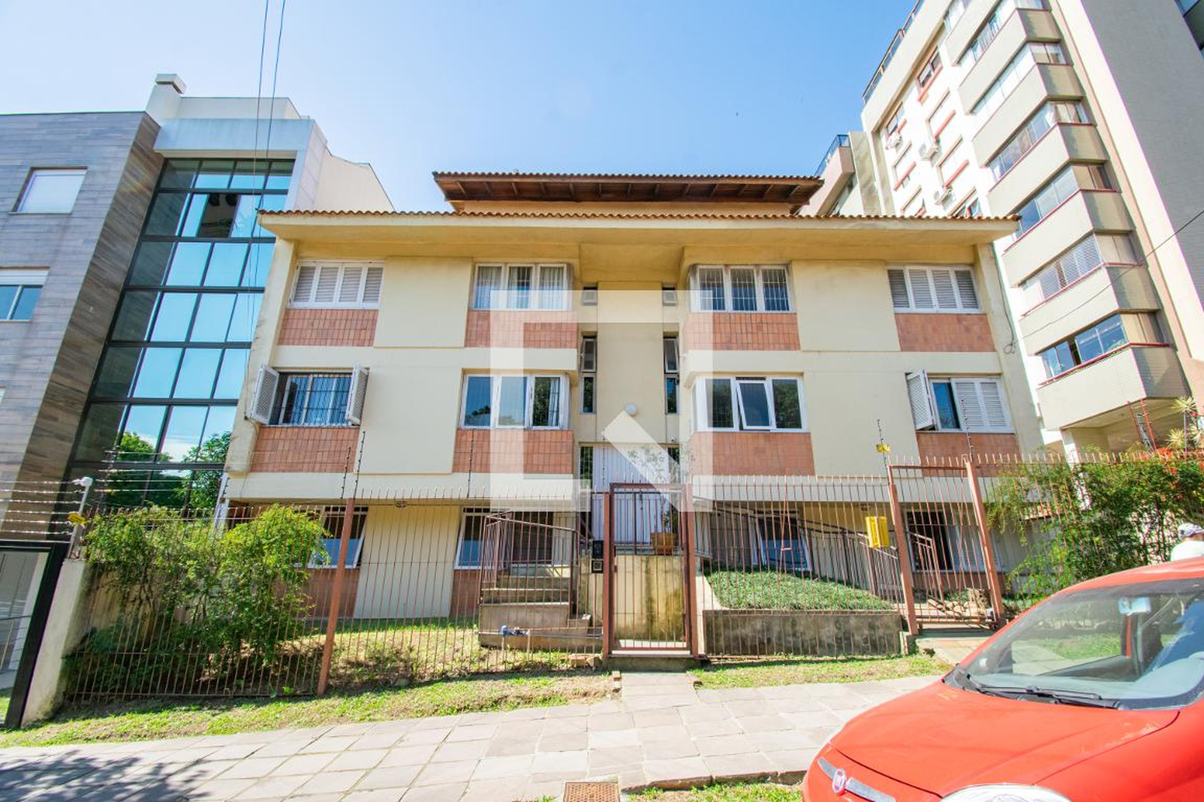 Fachada Condomínio em Rua Barão do Guaíba, 960