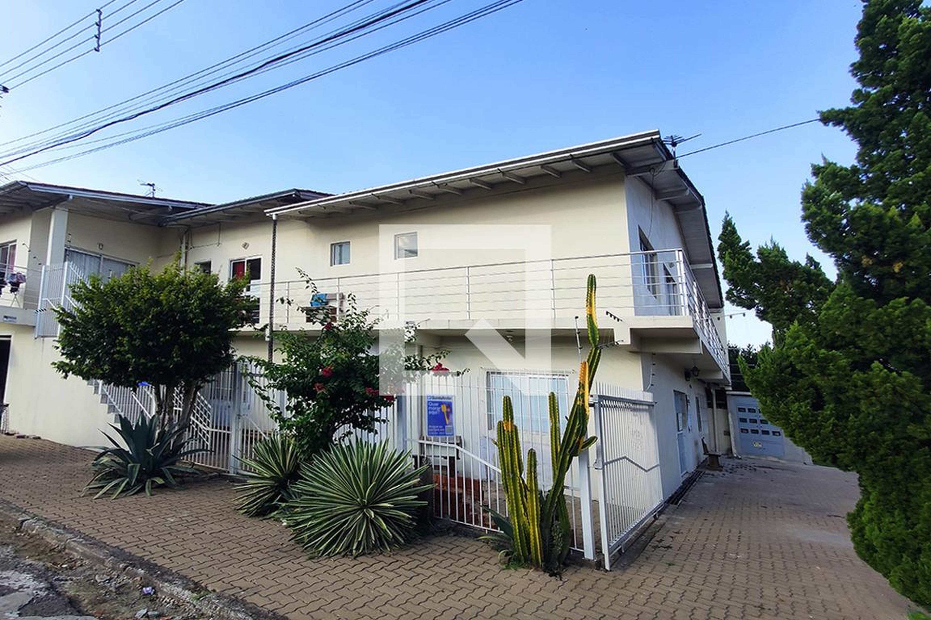Fachada Condomínio em Rua Afrânio Peixoto, 189