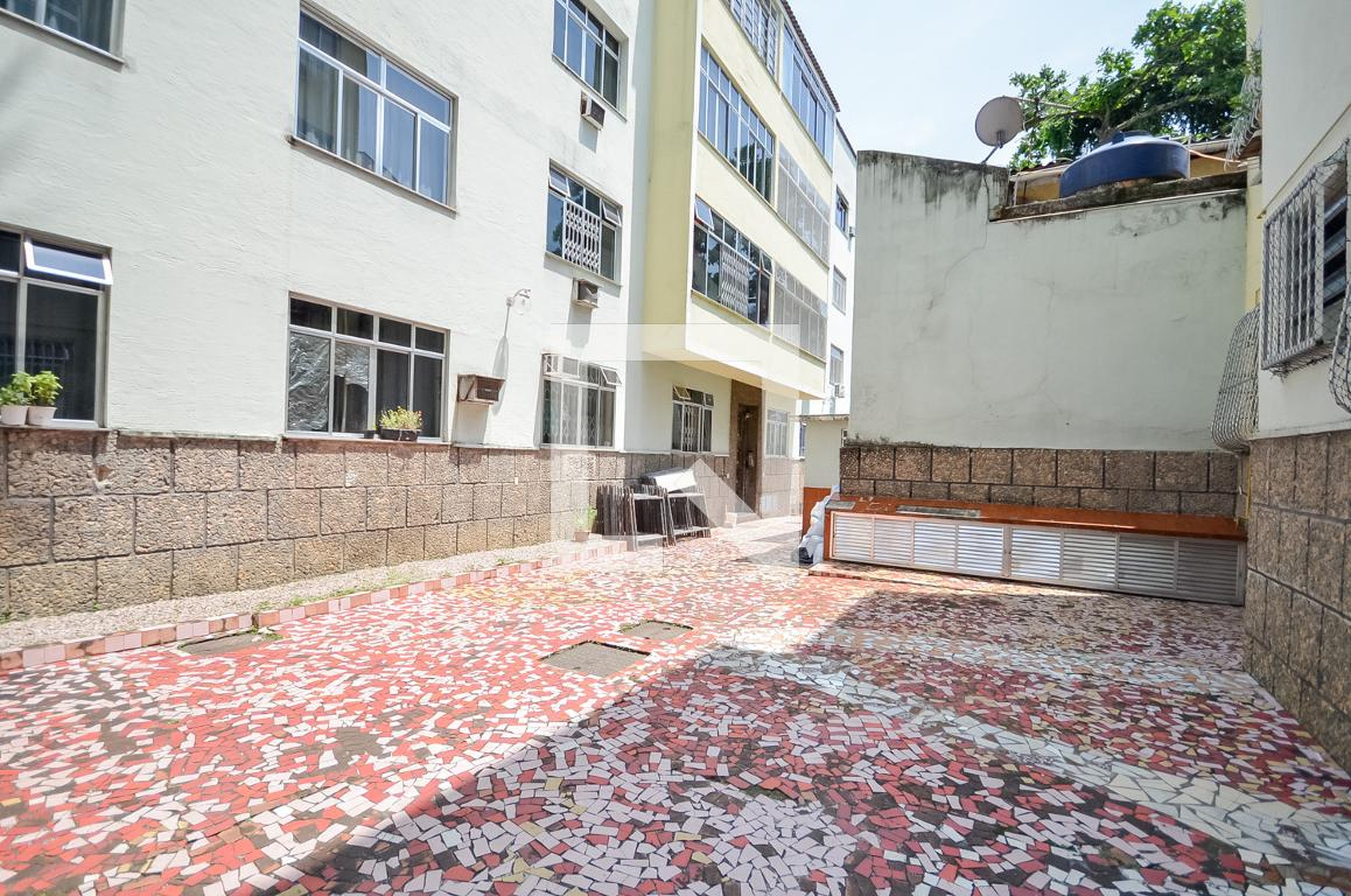 Área Externa - Edifício Lá Salette