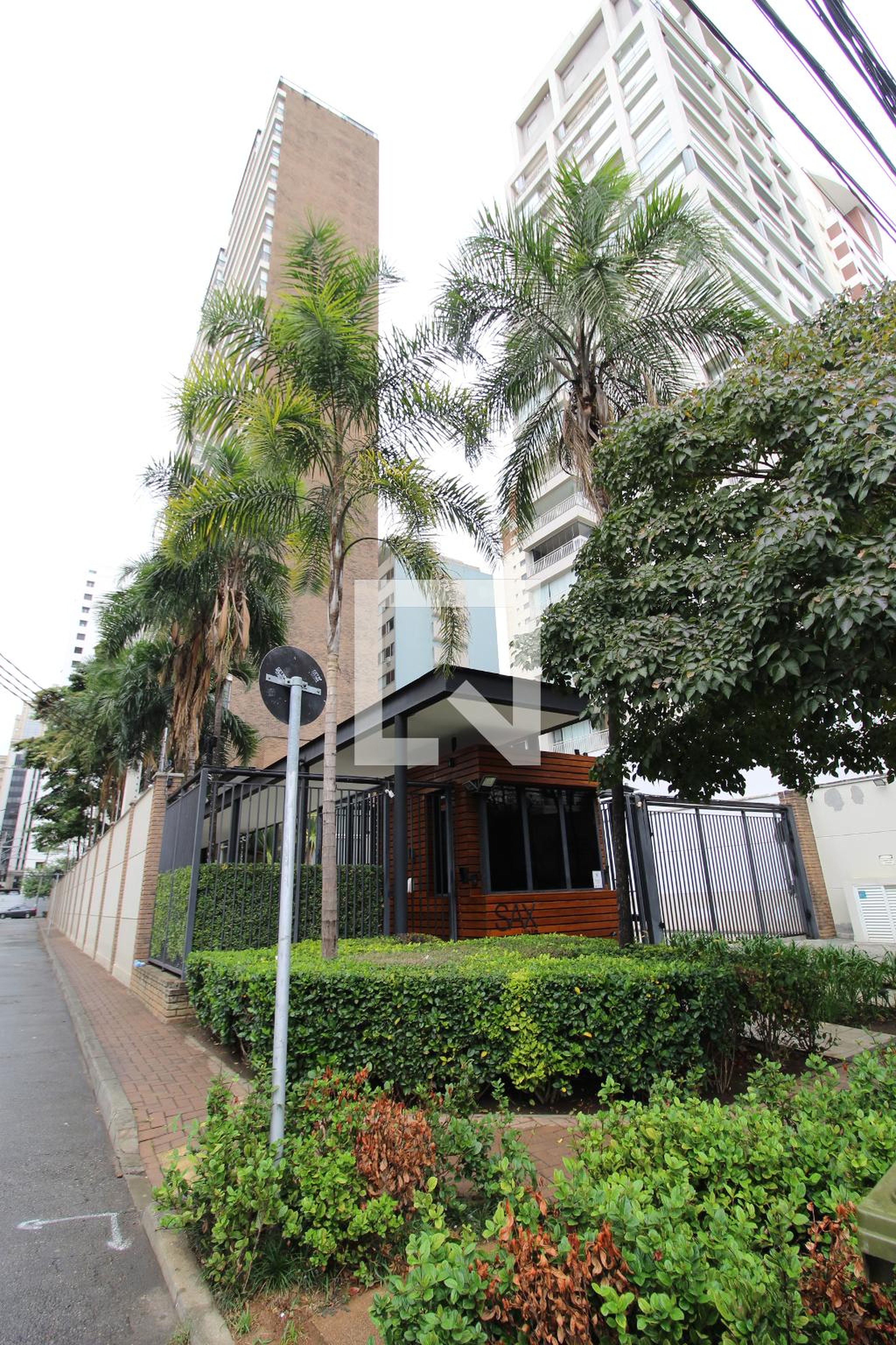 Fachada do Prédio Condomínio Sax Itaim