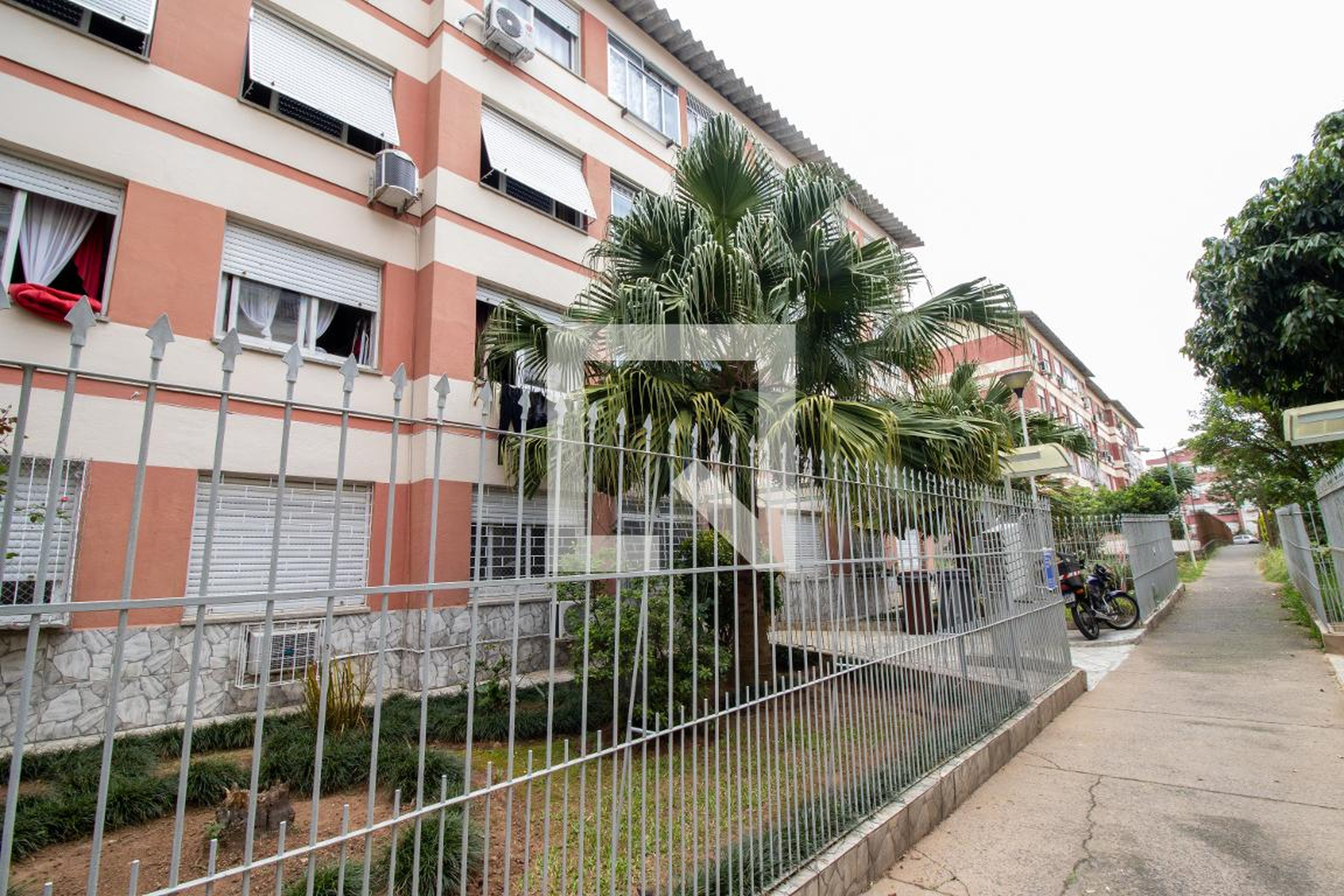 Fachada Condomínio em Rua Jandyr Maya Faillace, 365