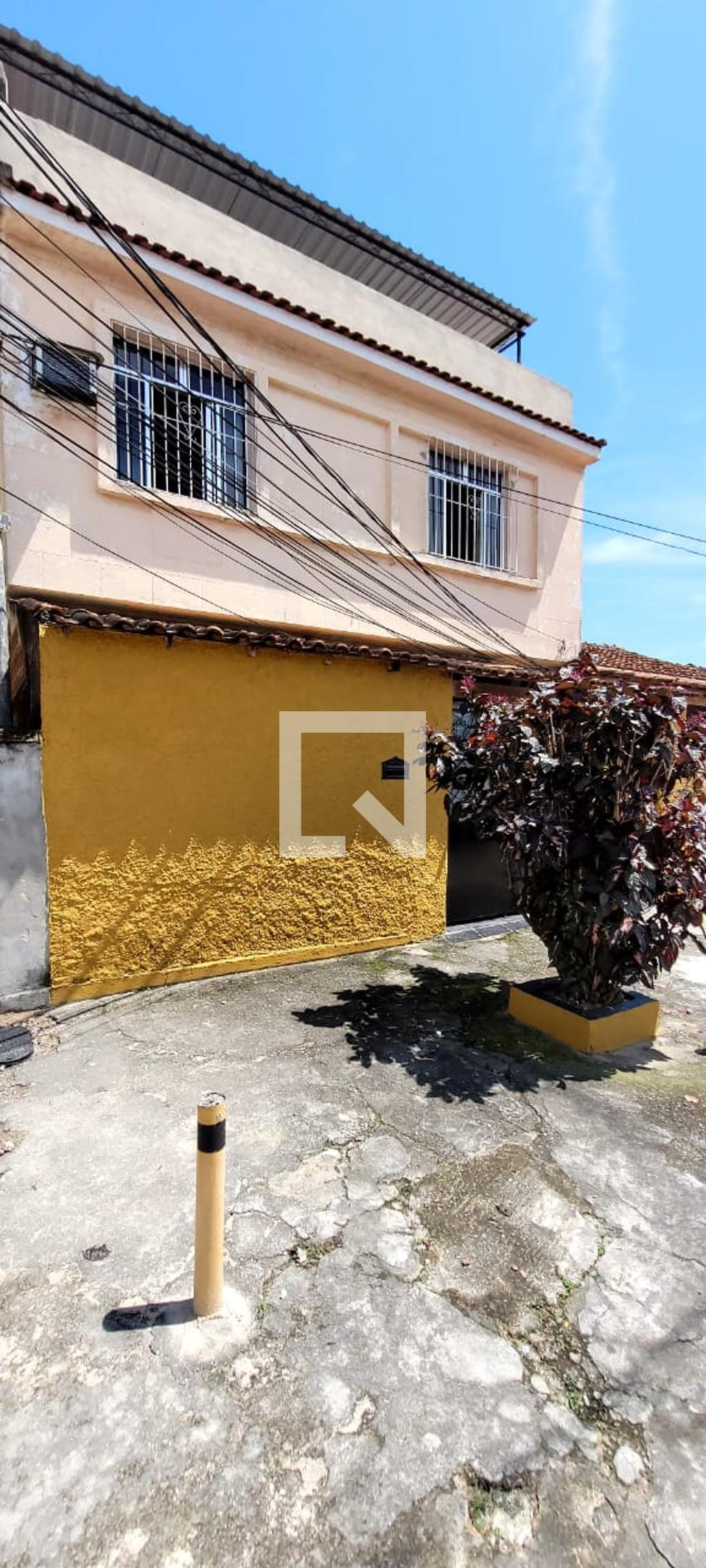 Fachada Condomínio em Rua Angai, 21