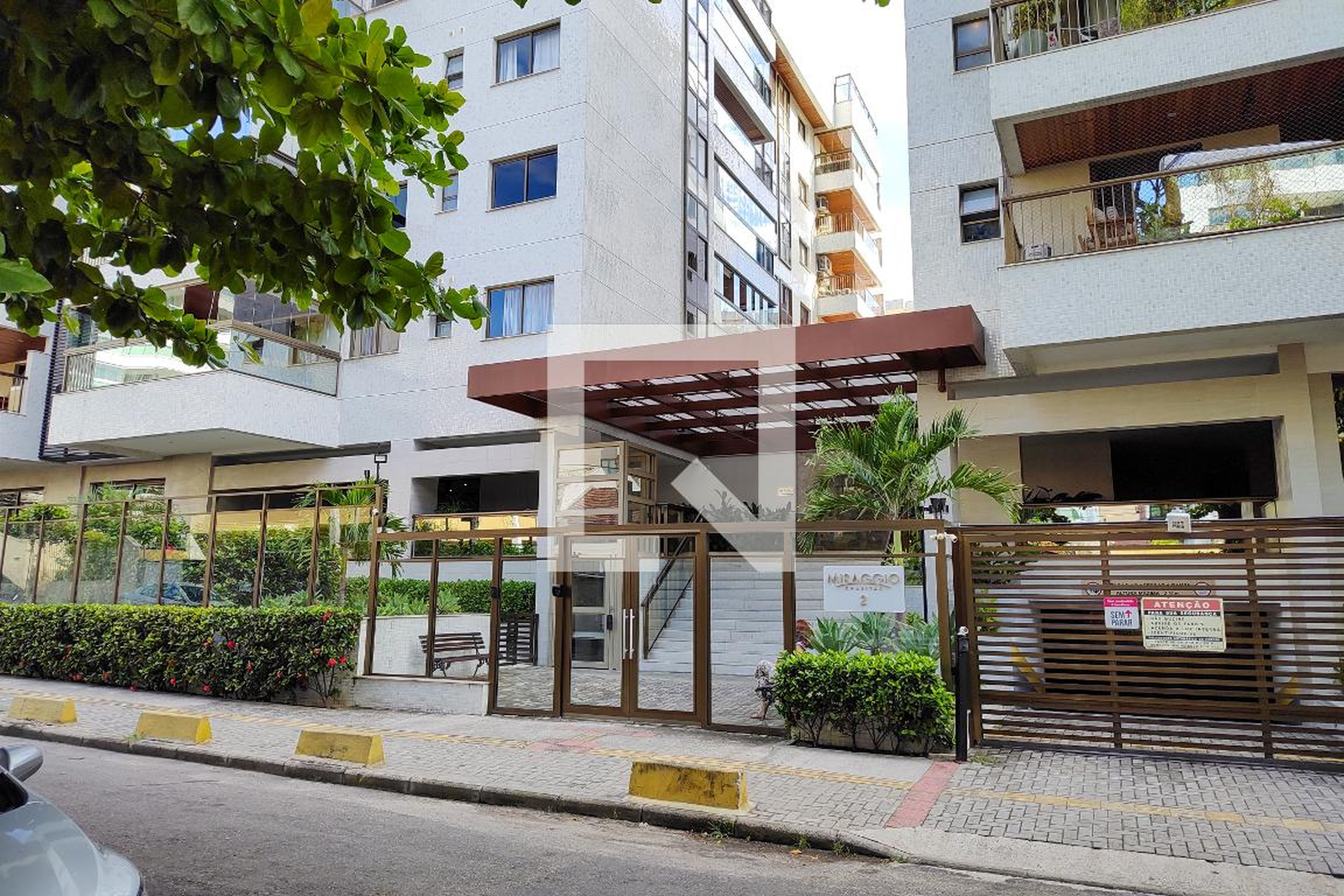 Fachada do condomínio Condomínio Miraggio Charitas